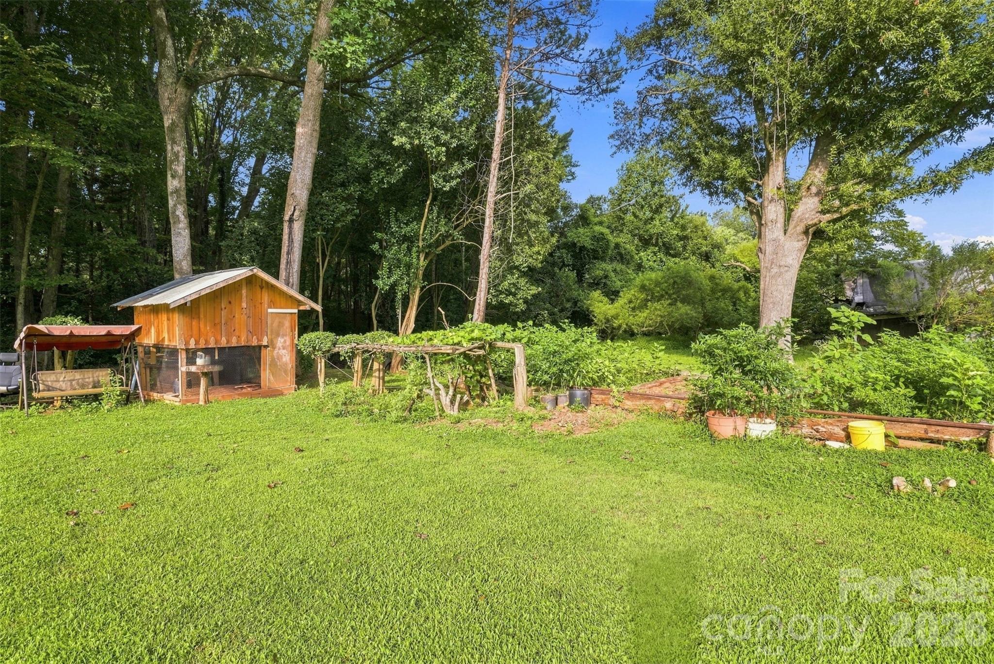 9716 Sunway Drive — Charlotte