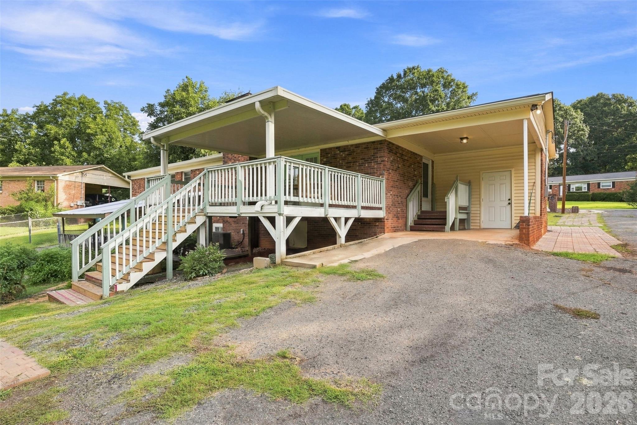 9716 Sunway Drive — Charlotte