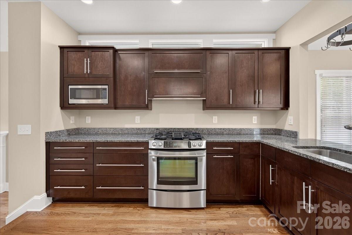 729 Charles Avenue — Charlotte