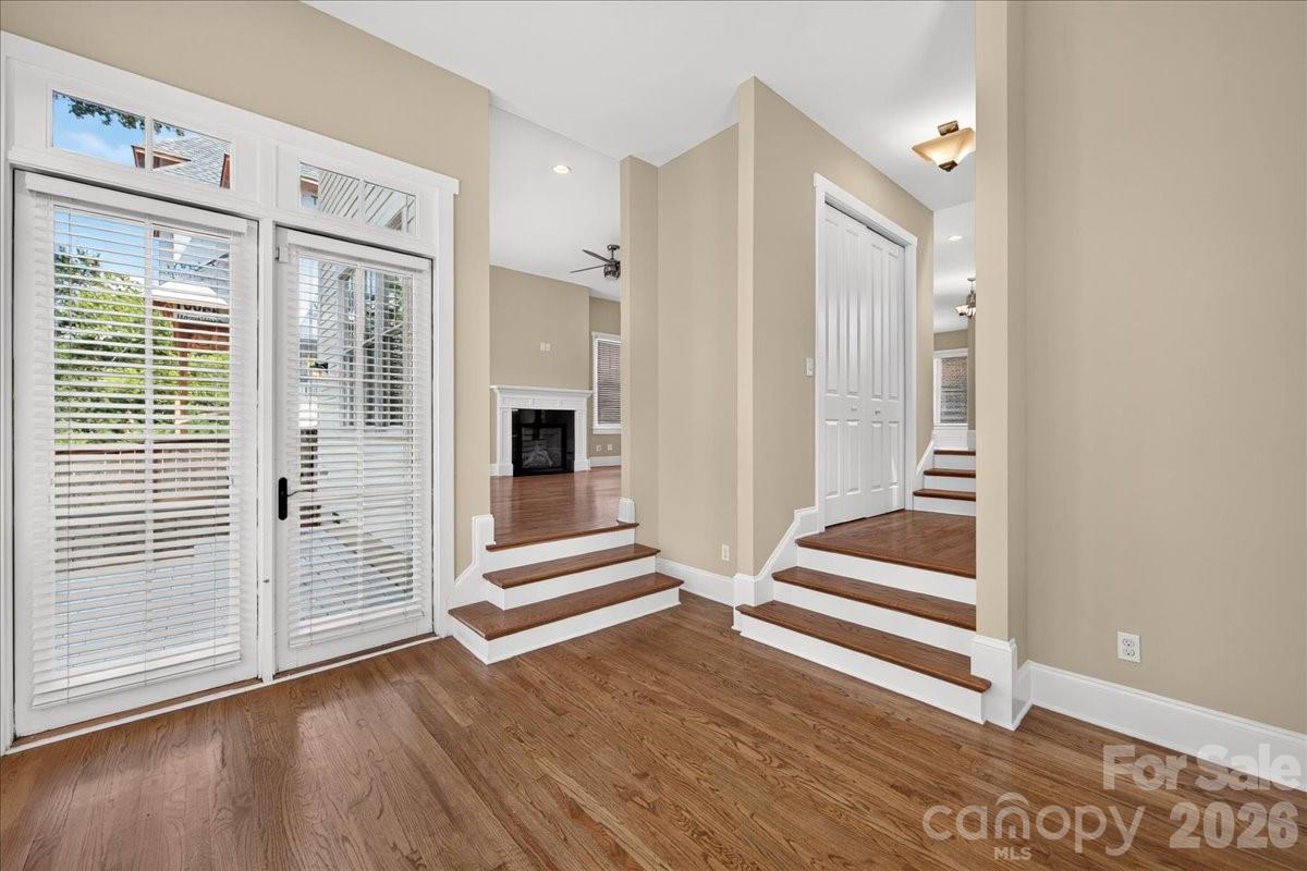 729 Charles Avenue — Charlotte