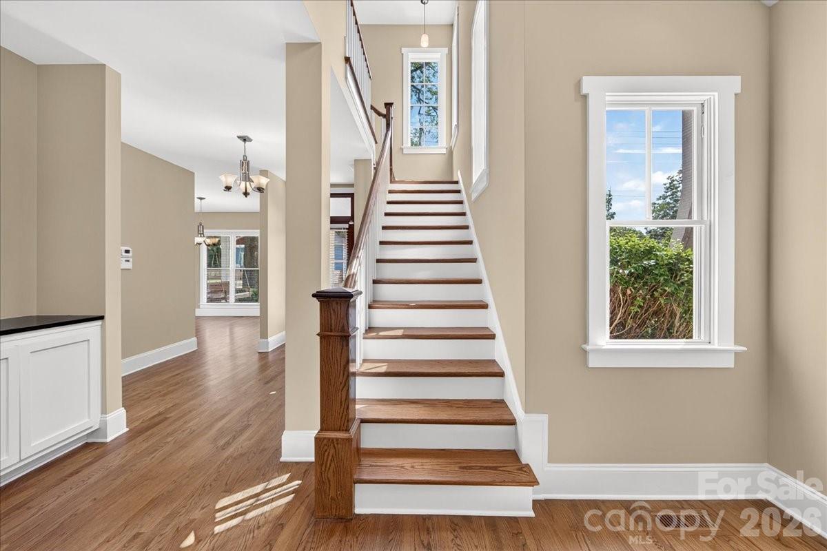 729 Charles Avenue — Charlotte