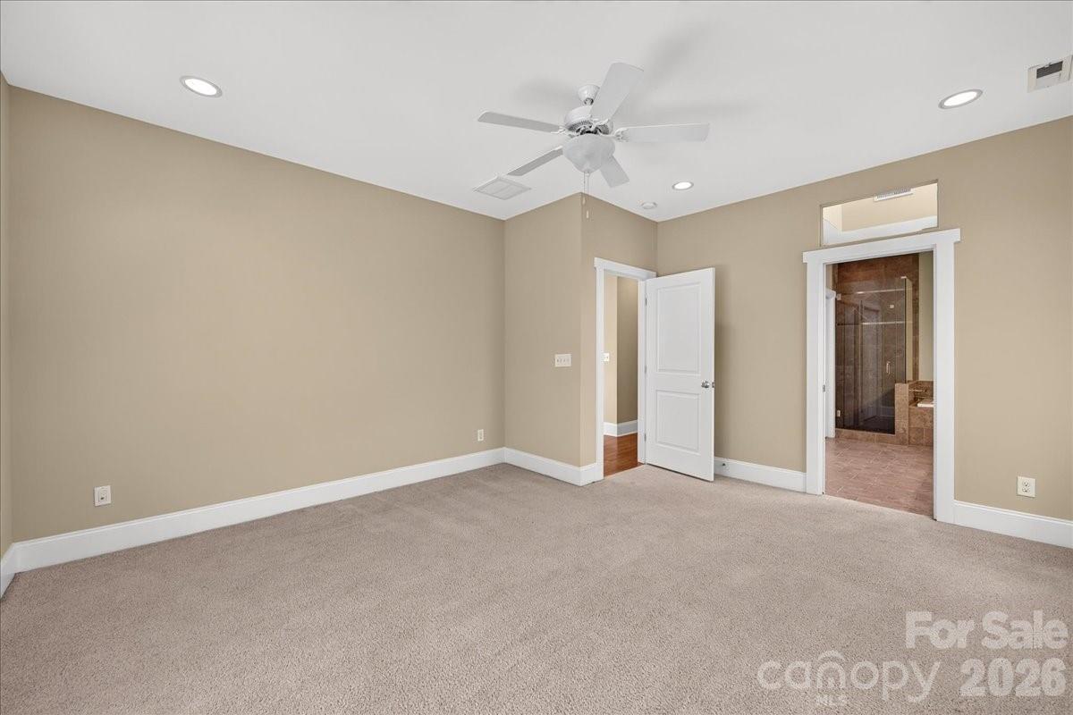 729 Charles Avenue — Charlotte