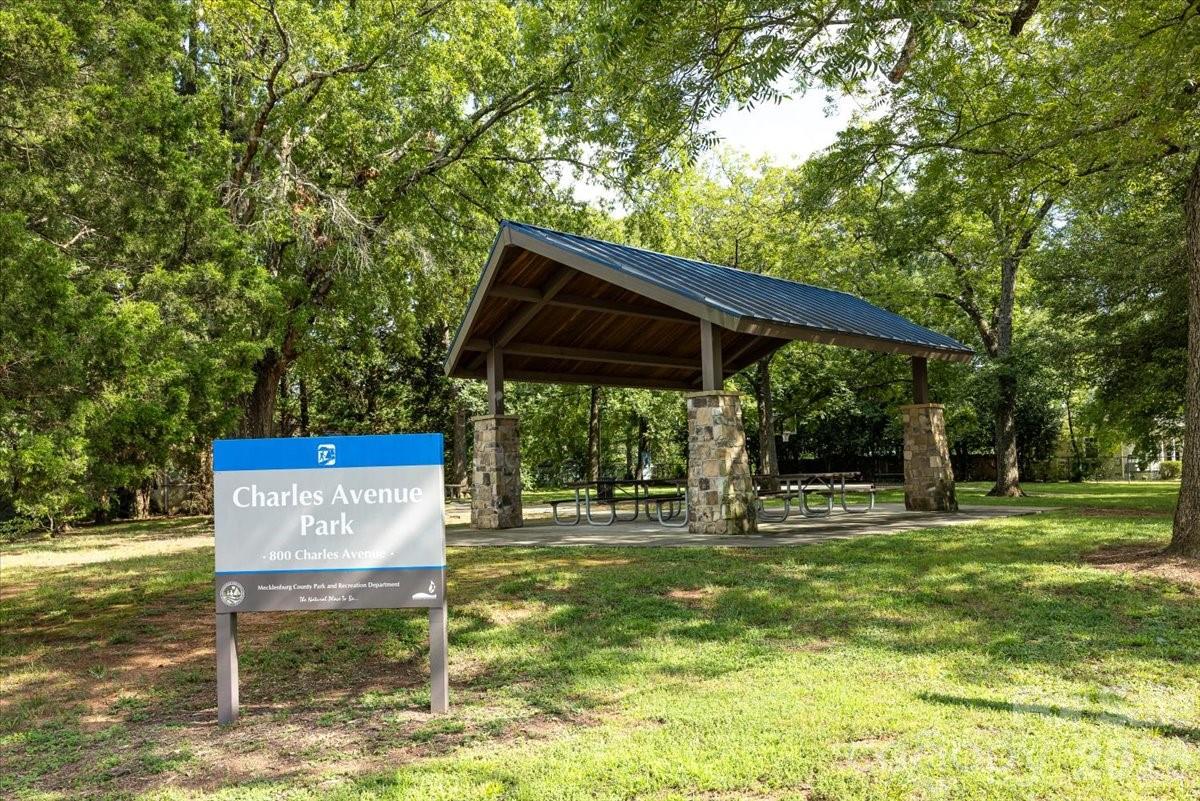 729 Charles Avenue — Charlotte