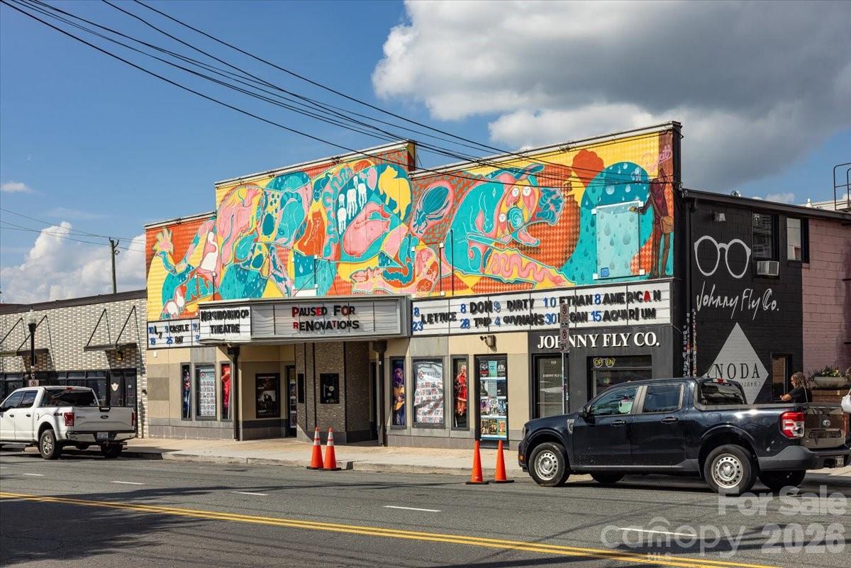 729 Charles Avenue — Charlotte