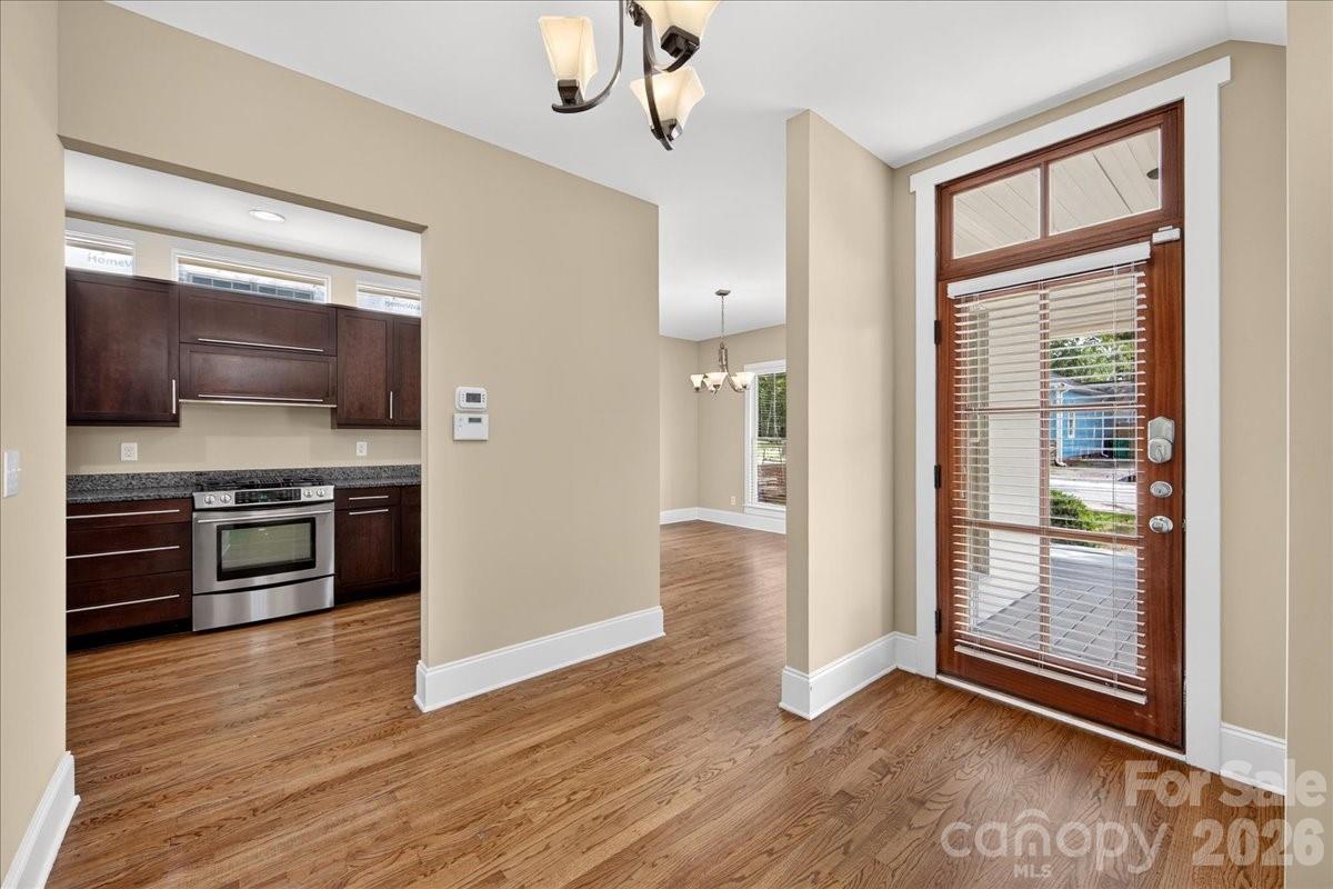 729 Charles Avenue — Charlotte