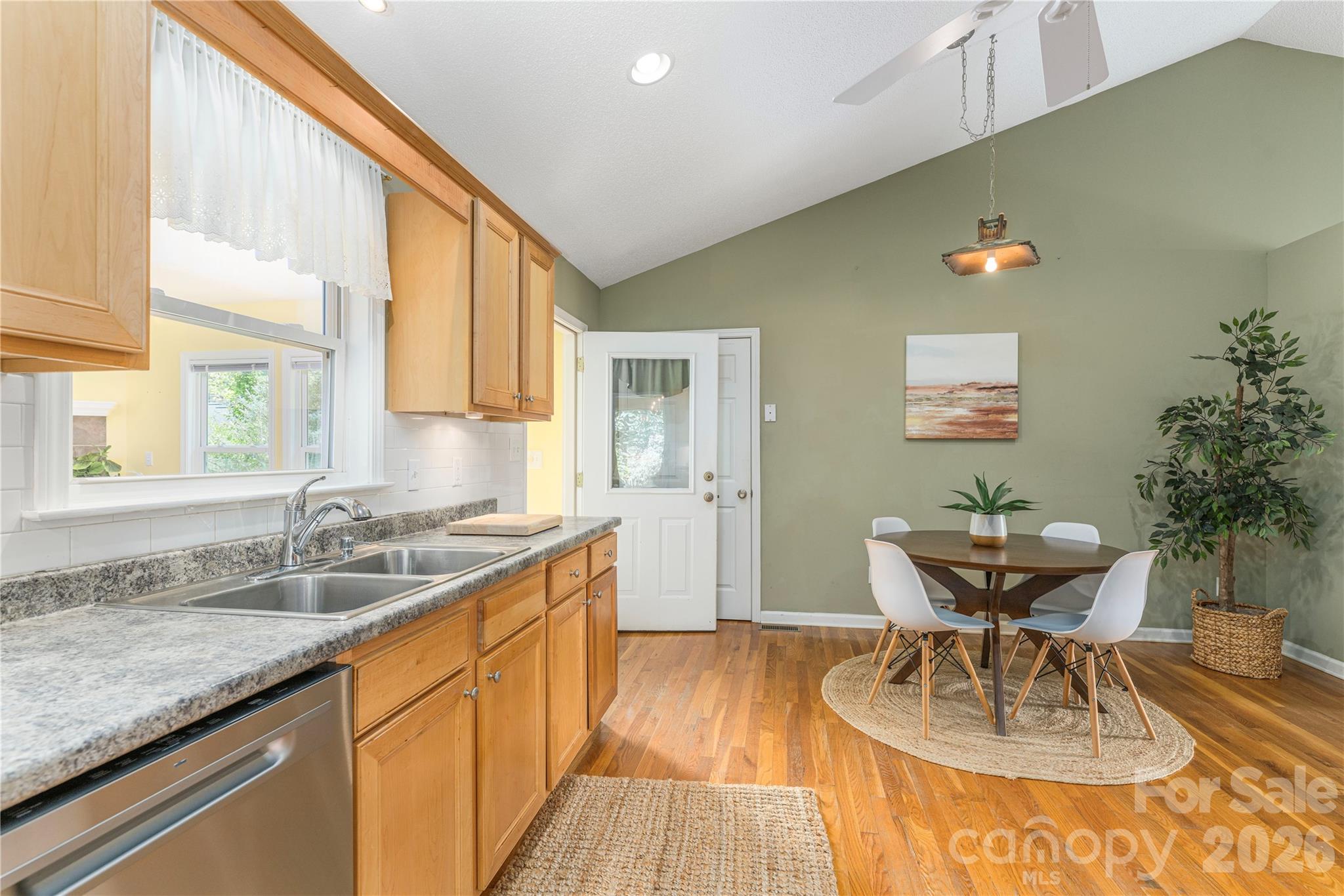 207 Christina Court — Asheville