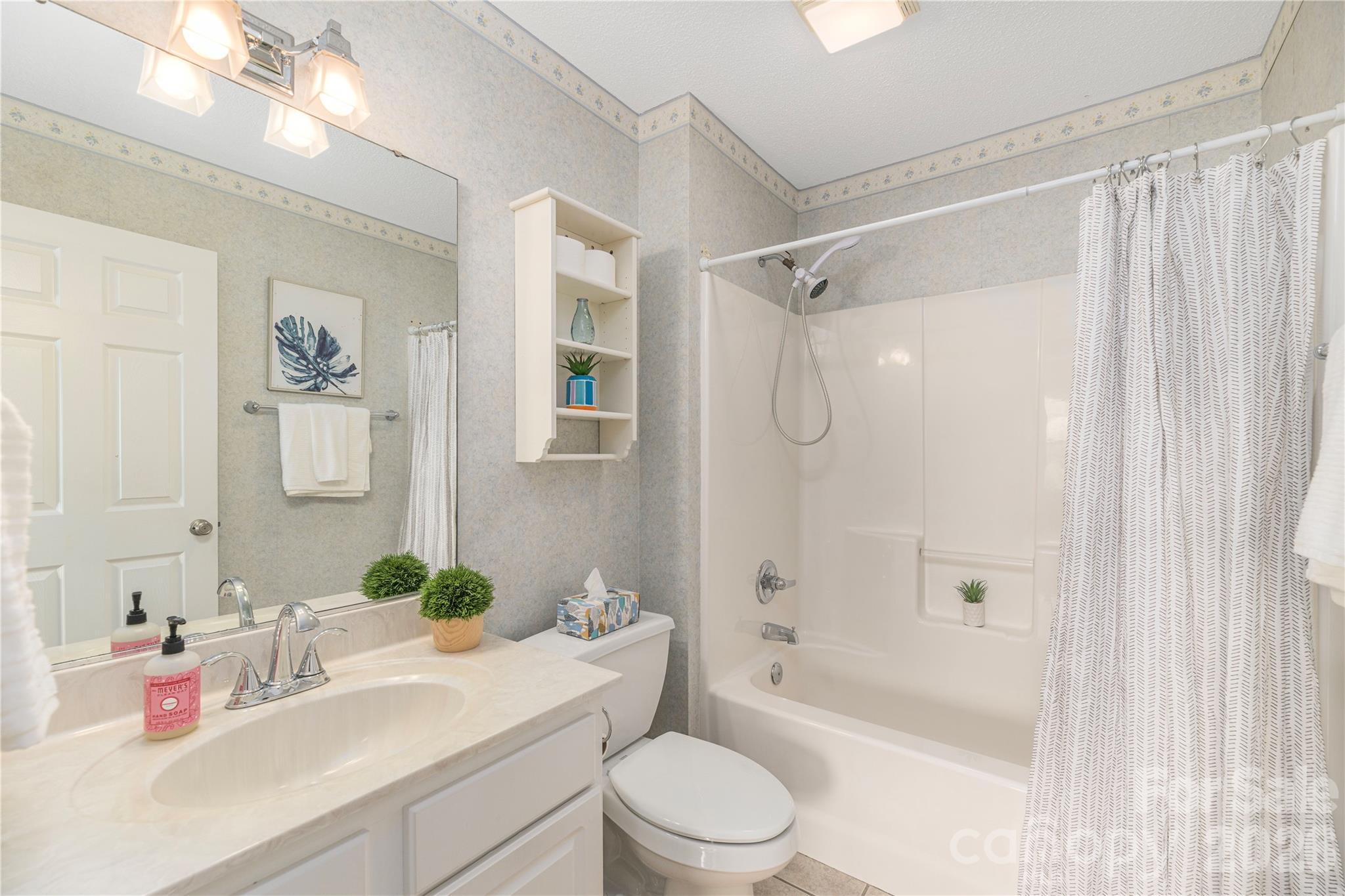 207 Christina Court — Asheville