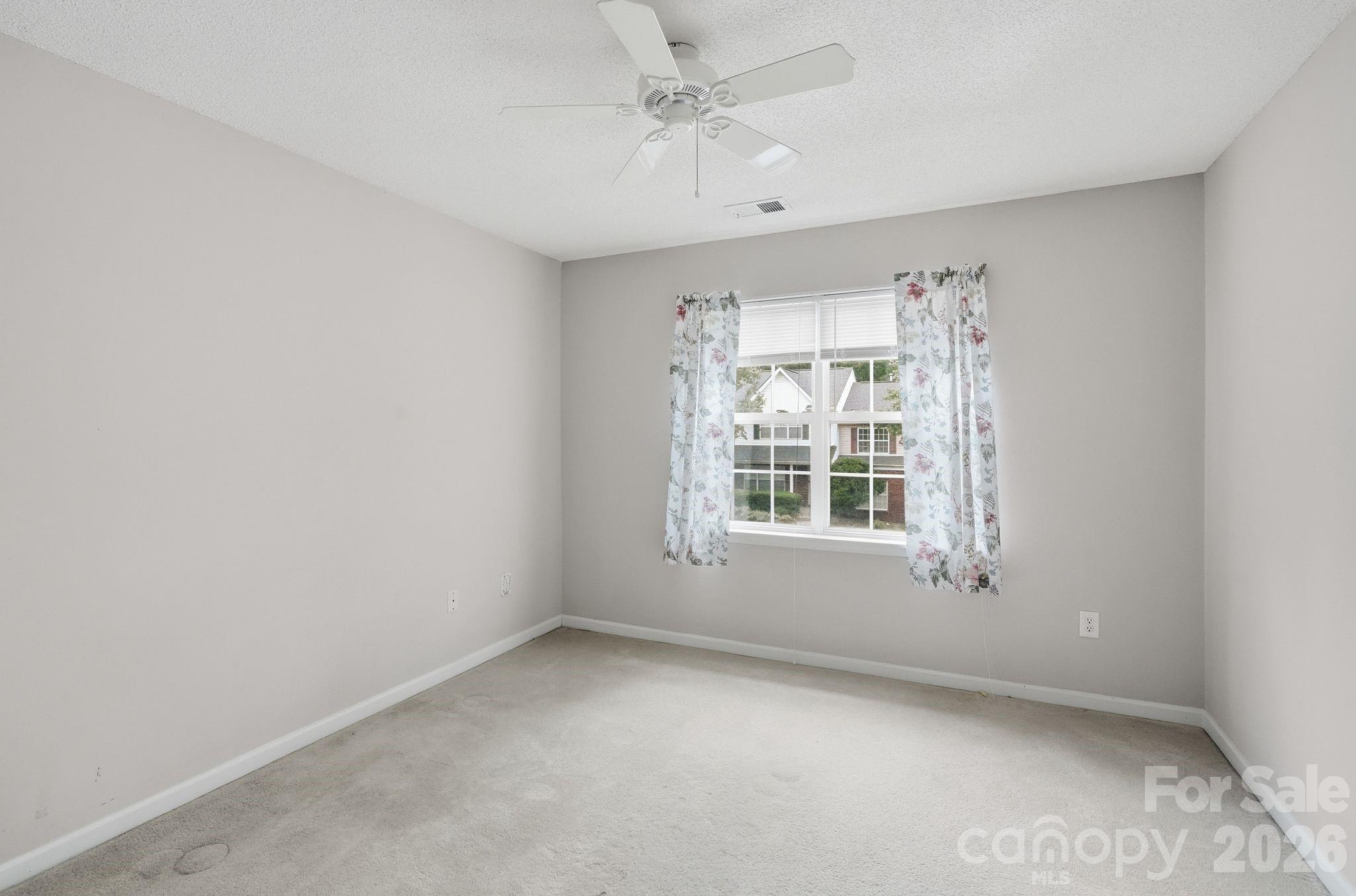 636 Emerald Cove Drive — Charlotte