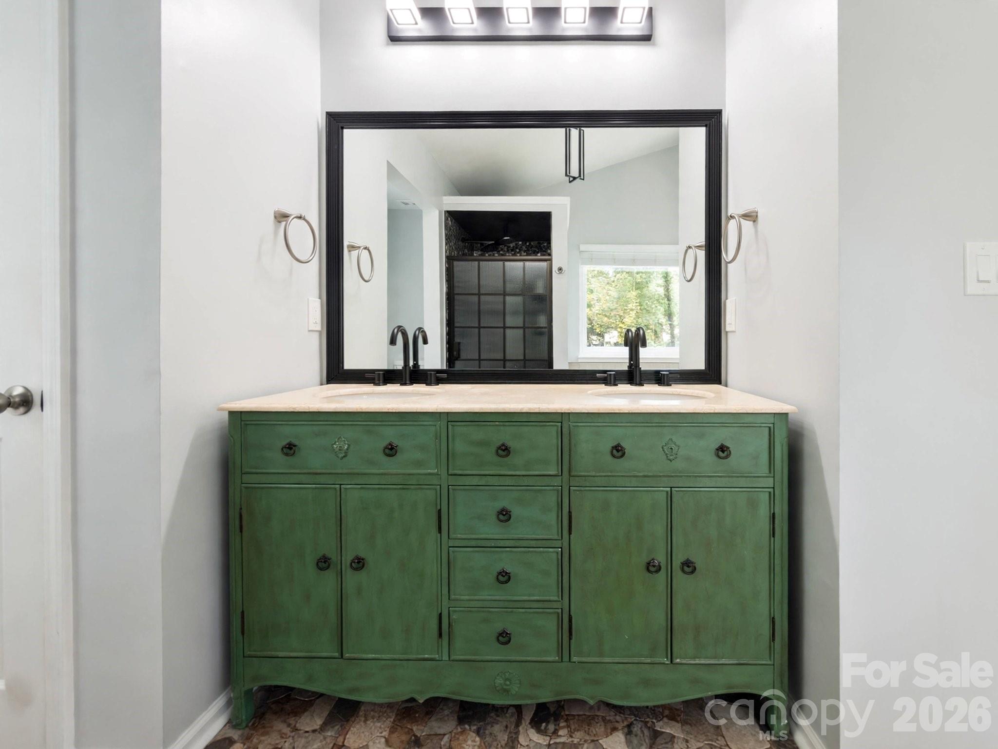 7602 Wynstone Circle — Huntersville