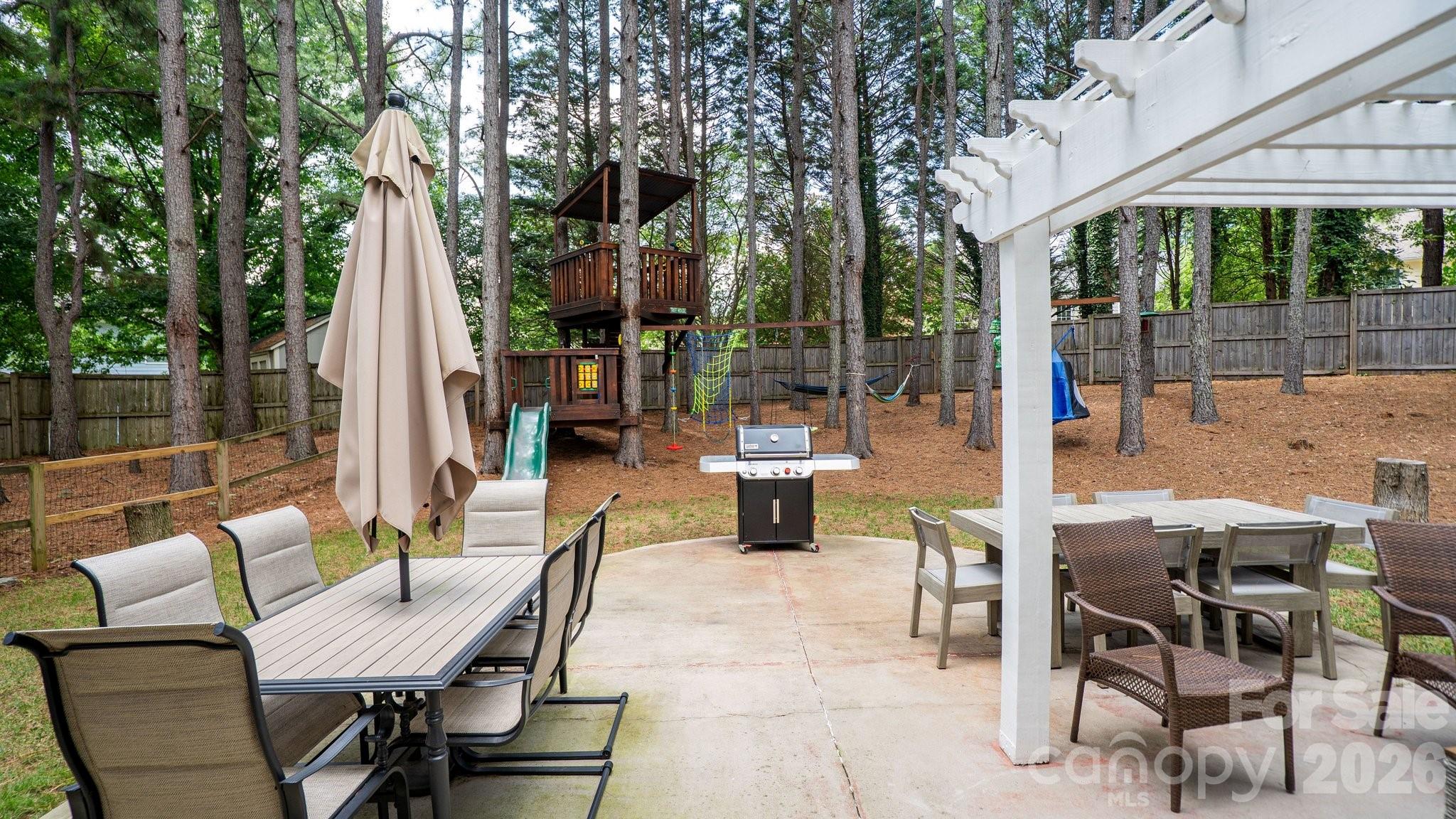 7602 Wynstone Circle — Huntersville
