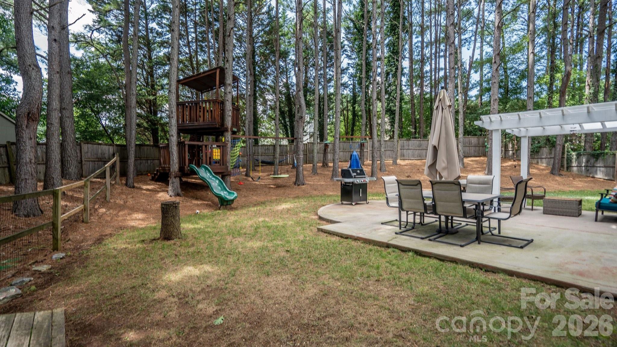 7602 Wynstone Circle — Huntersville