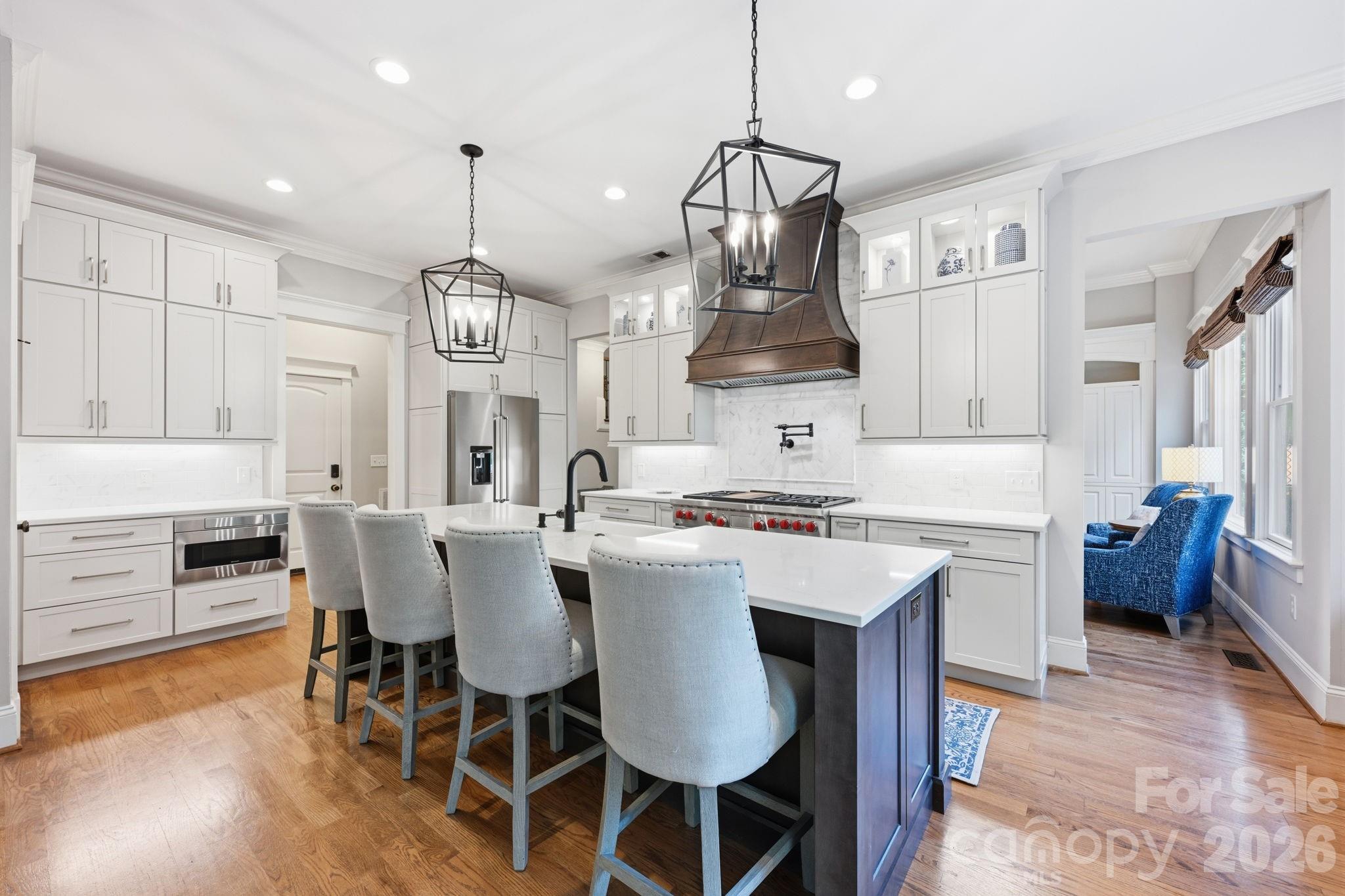 121 E Callicutt Trail — Mooresville