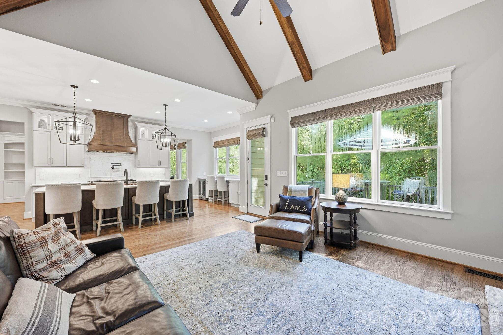 121 E Callicutt Trail — Mooresville