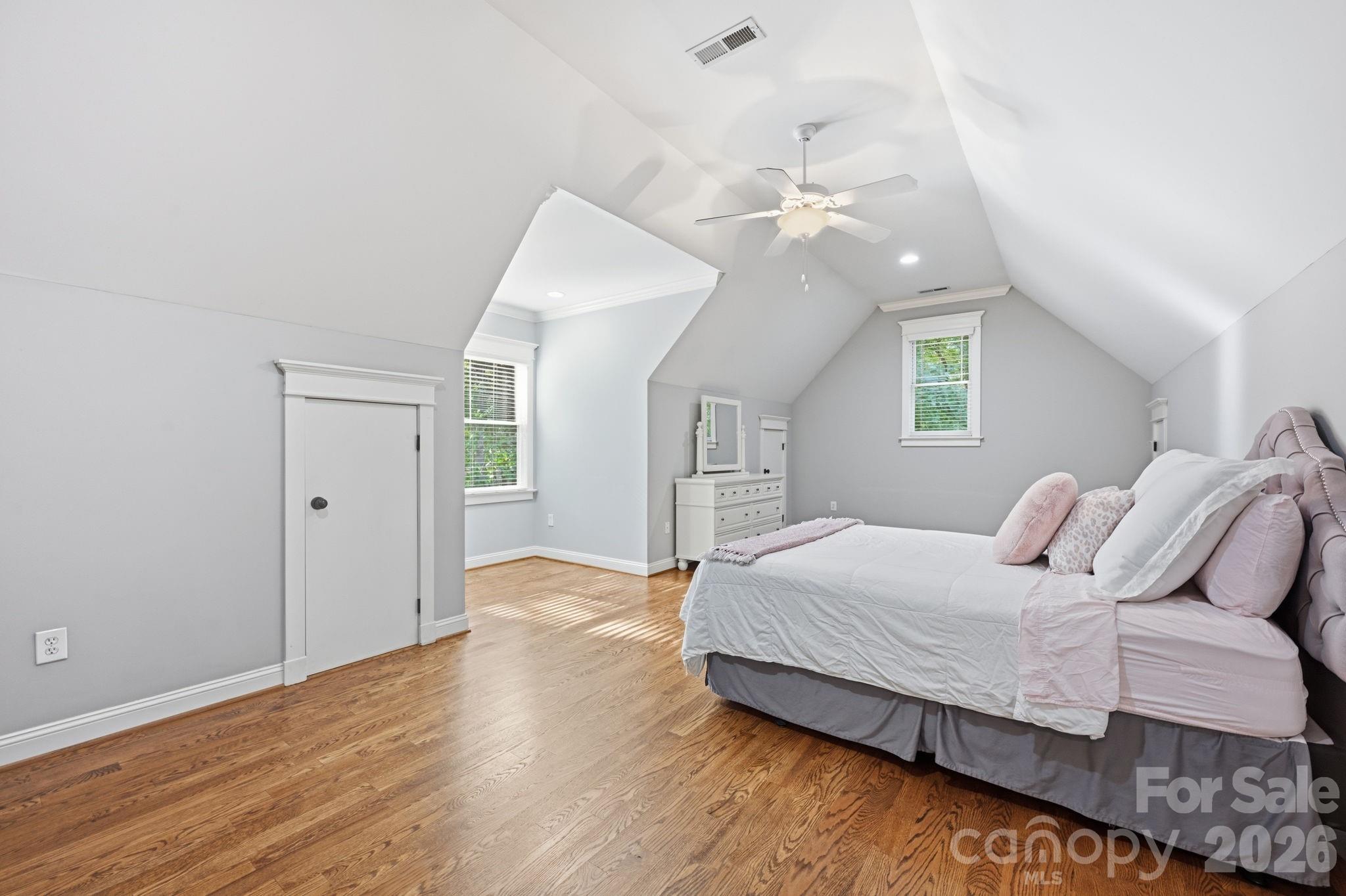 121 E Callicutt Trail — Mooresville