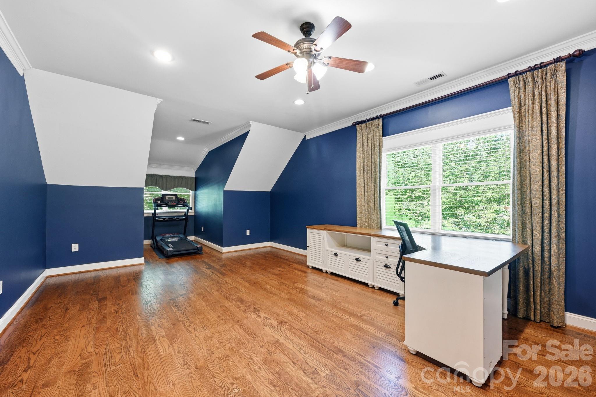 121 E Callicutt Trail — Mooresville