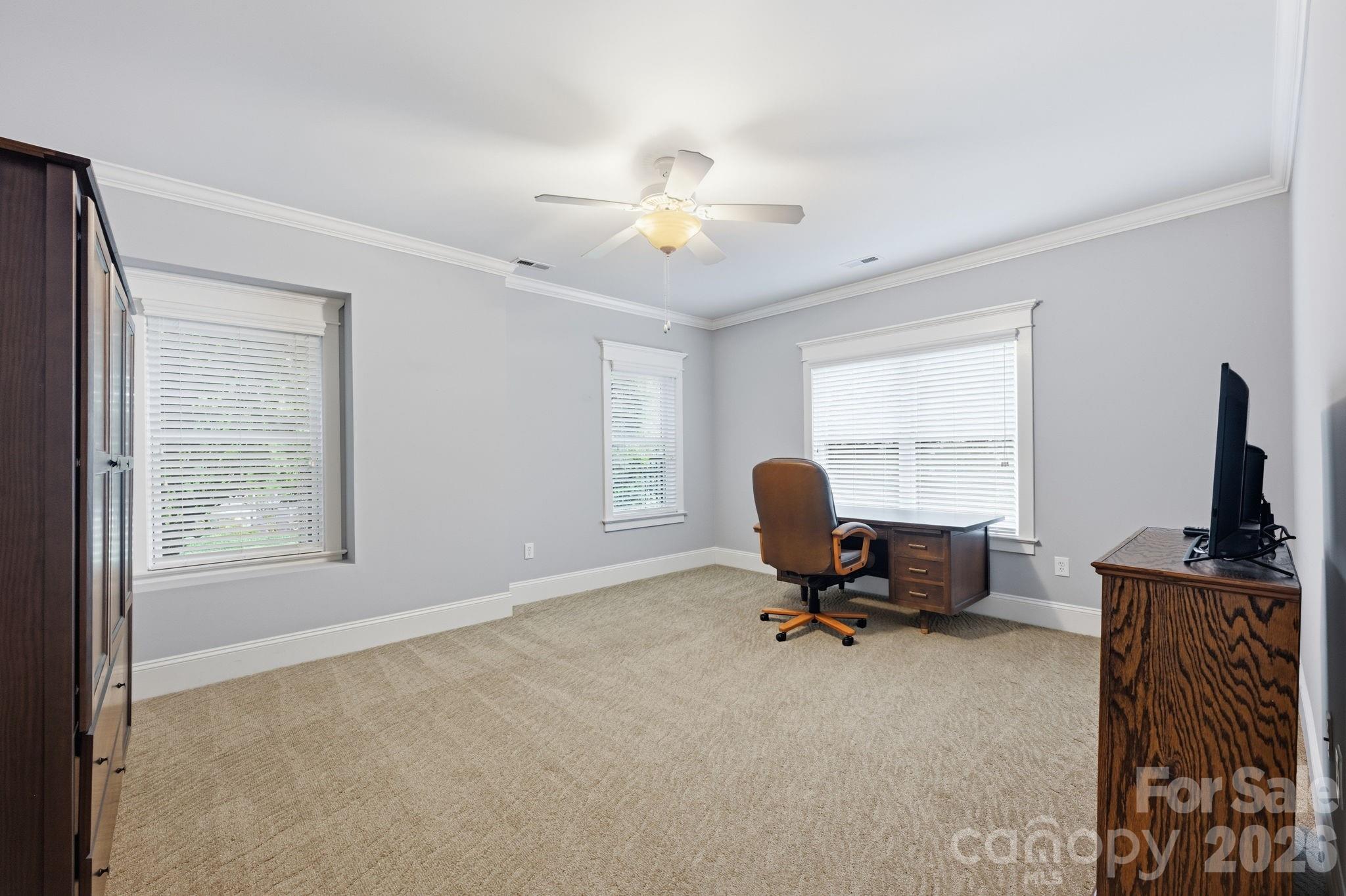 121 E Callicutt Trail — Mooresville