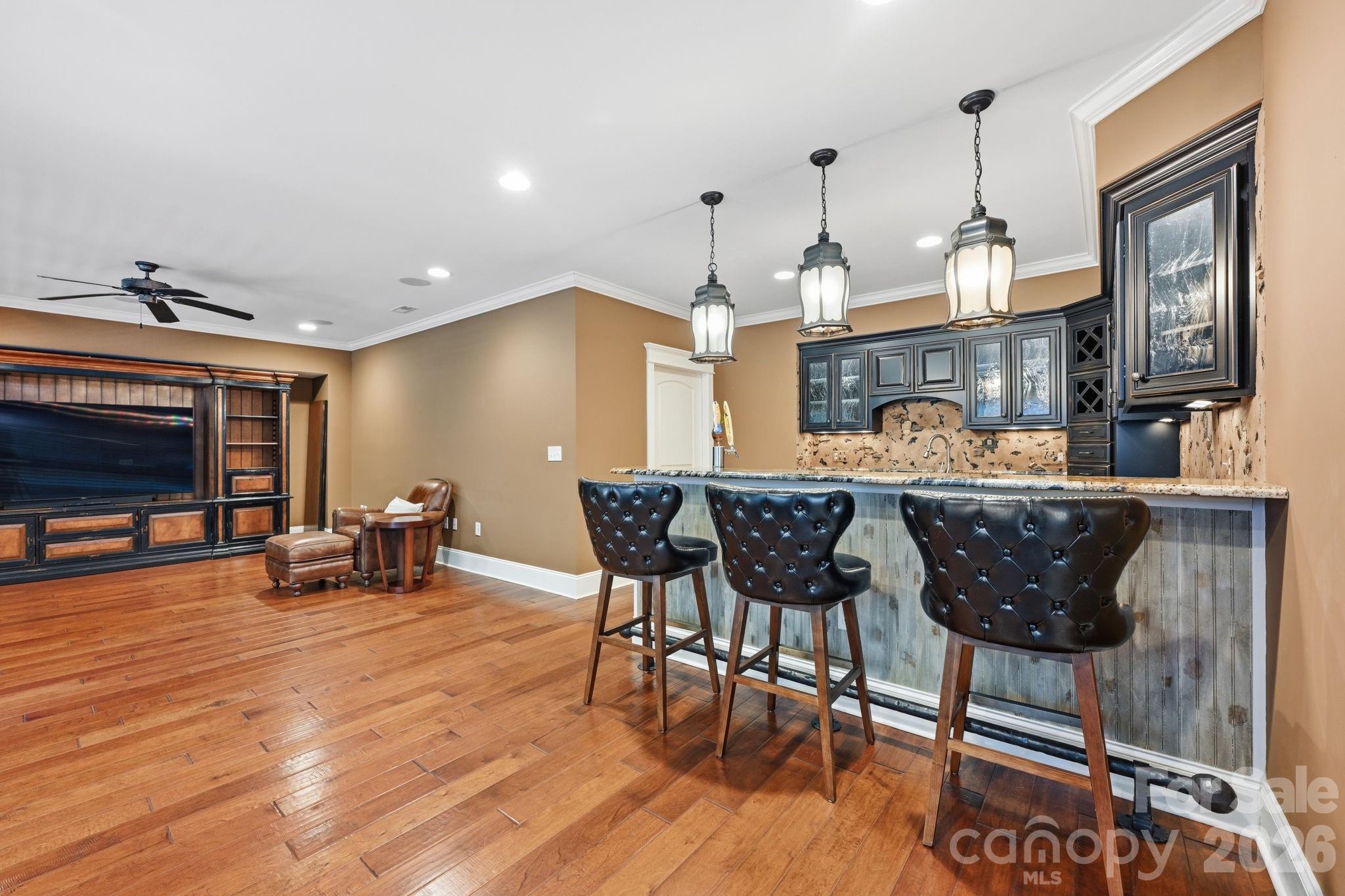 121 E Callicutt Trail — Mooresville