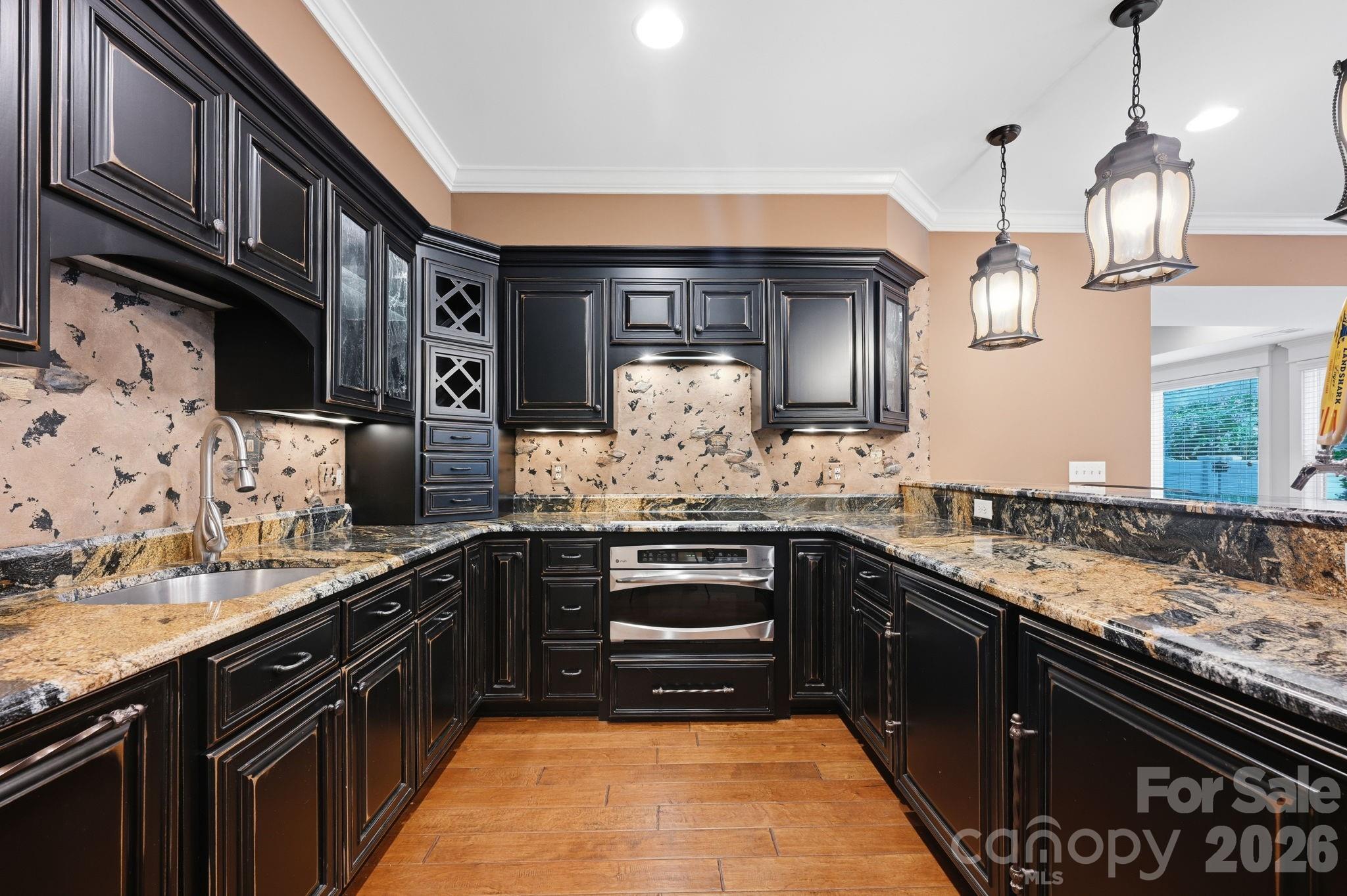 121 E Callicutt Trail — Mooresville