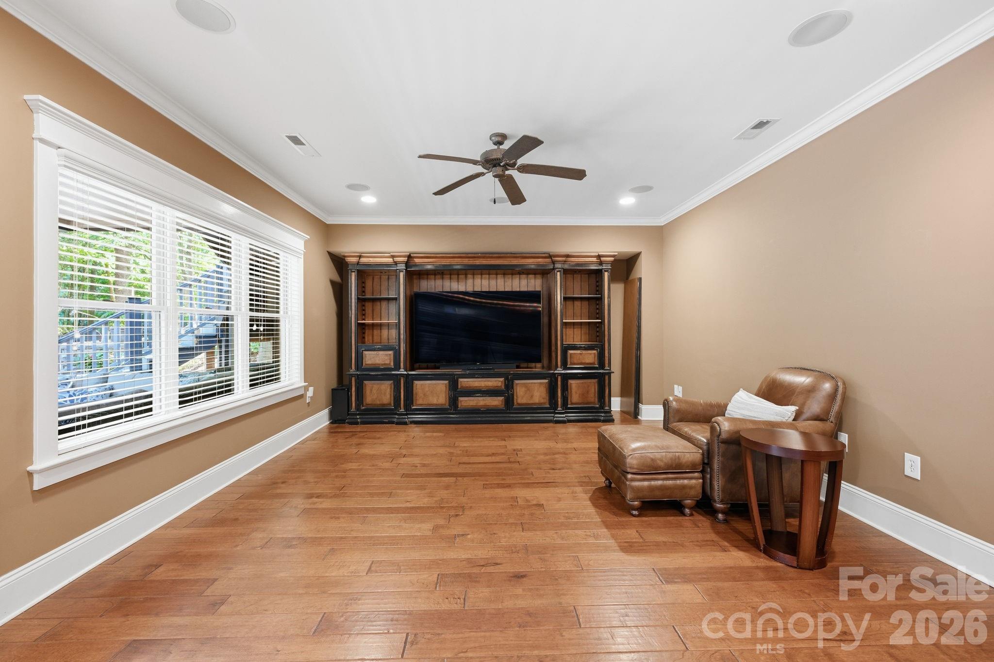 121 E Callicutt Trail — Mooresville