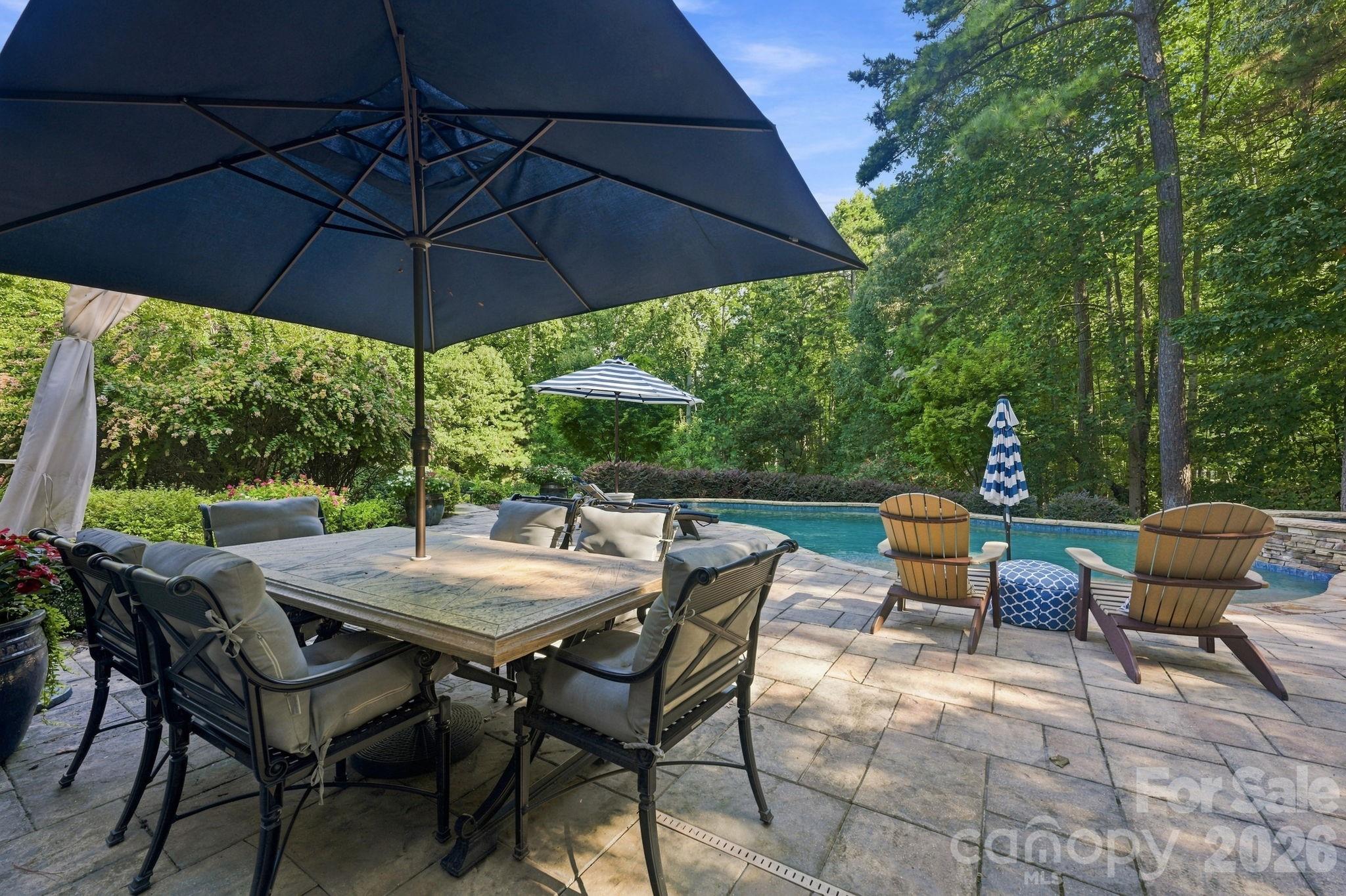 121 E Callicutt Trail — Mooresville