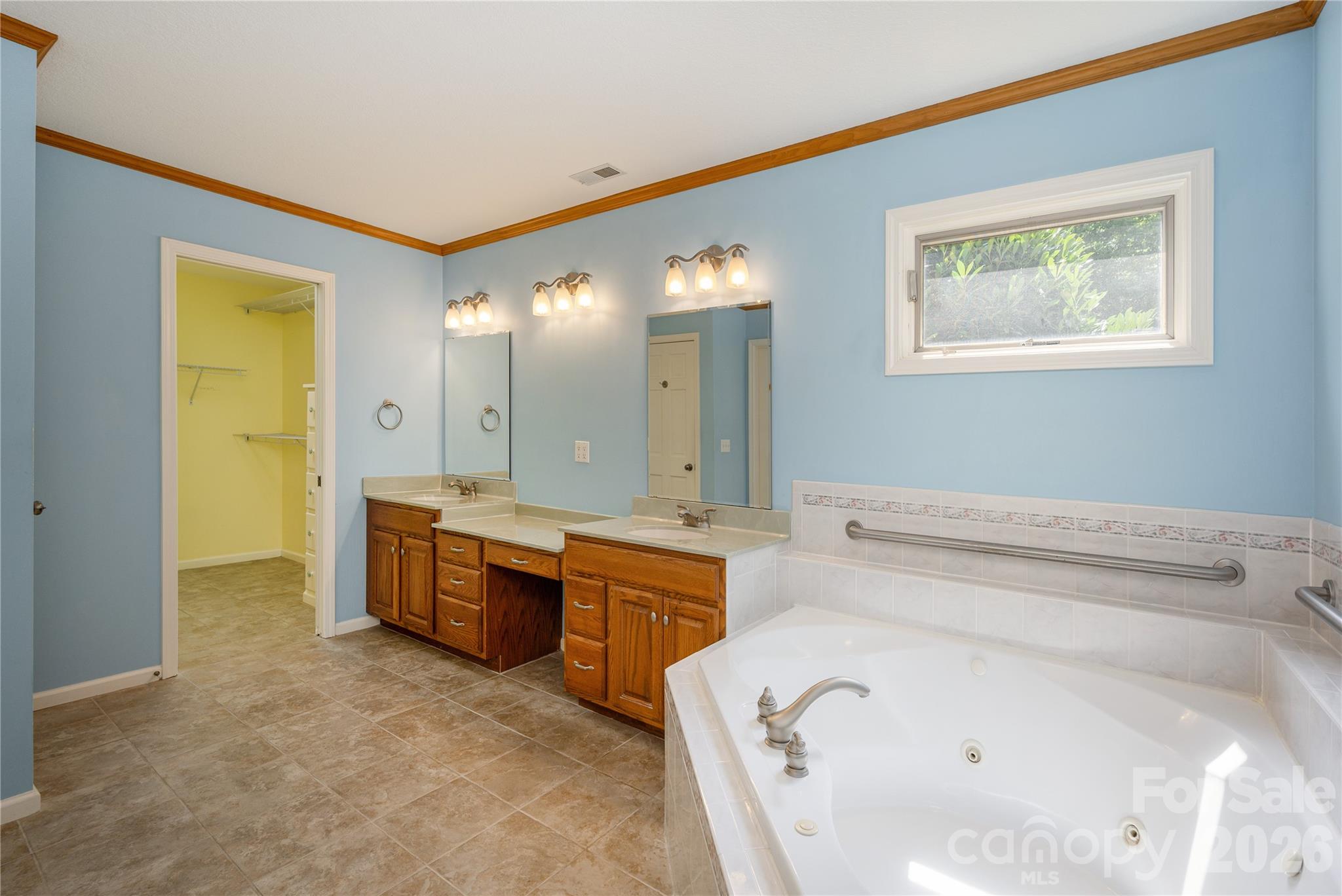 131 N Forge Crest Drive — Mills River