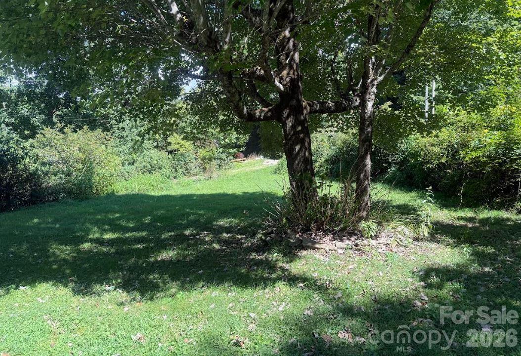 107 Flat Creek Drive — Lake Toxaway