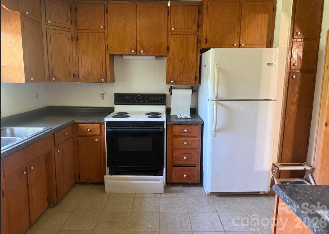 107 Flat Creek Drive — Lake Toxaway