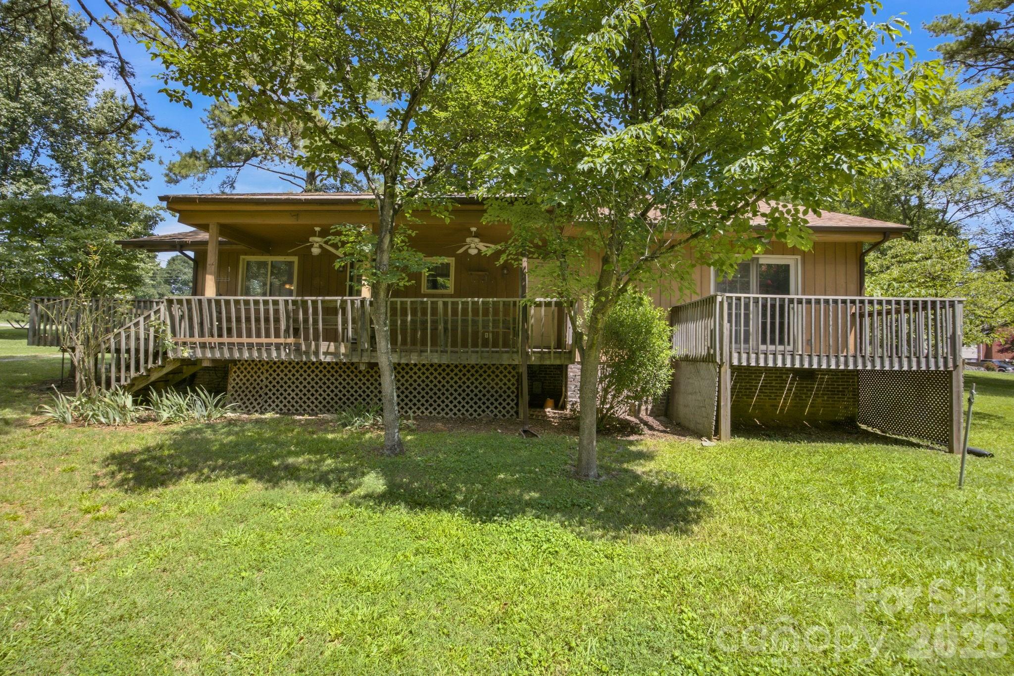 8016 Hedrick Circle — Huntersville
