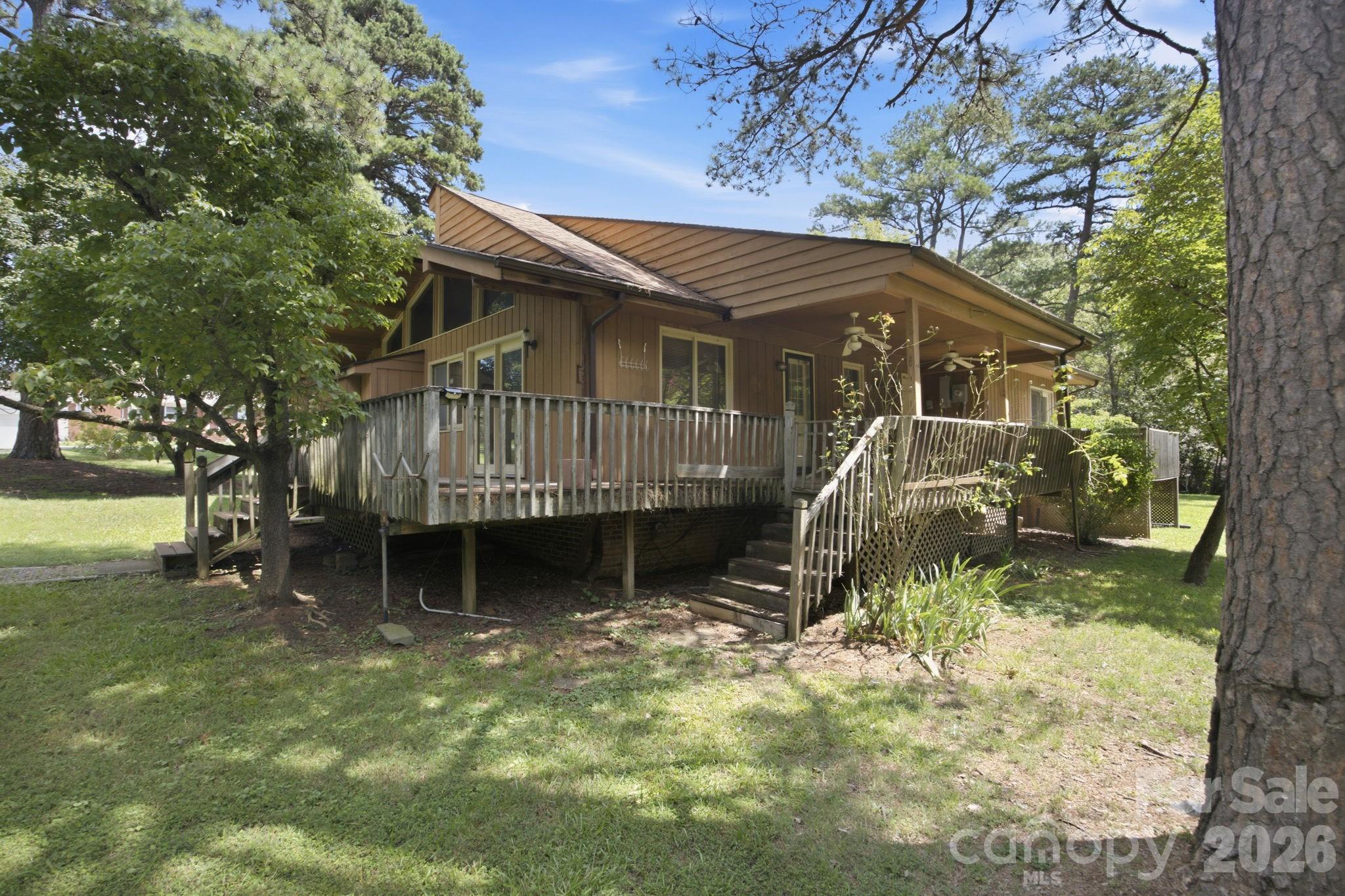8016 Hedrick Circle — Huntersville