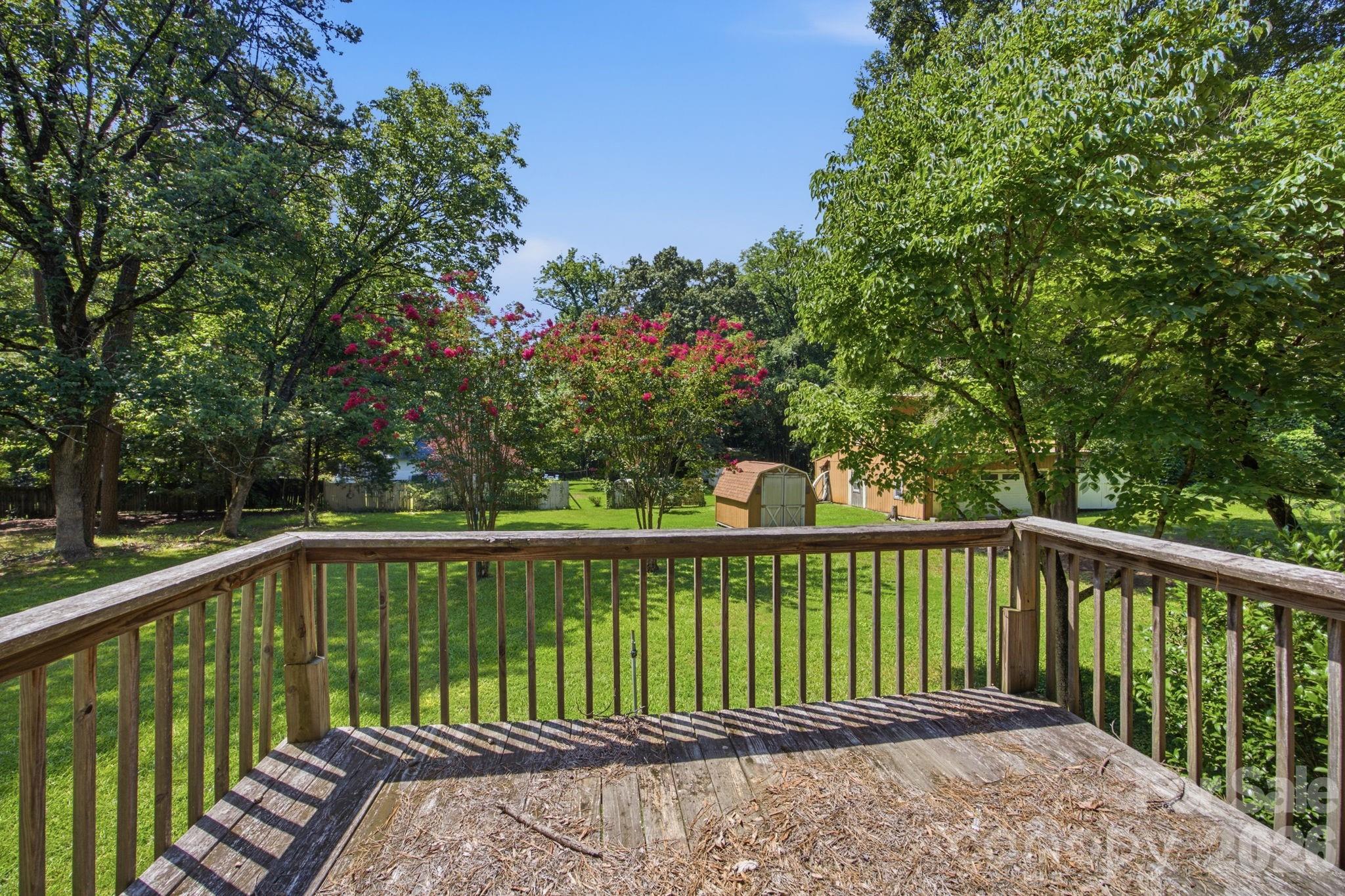 8016 Hedrick Circle — Huntersville