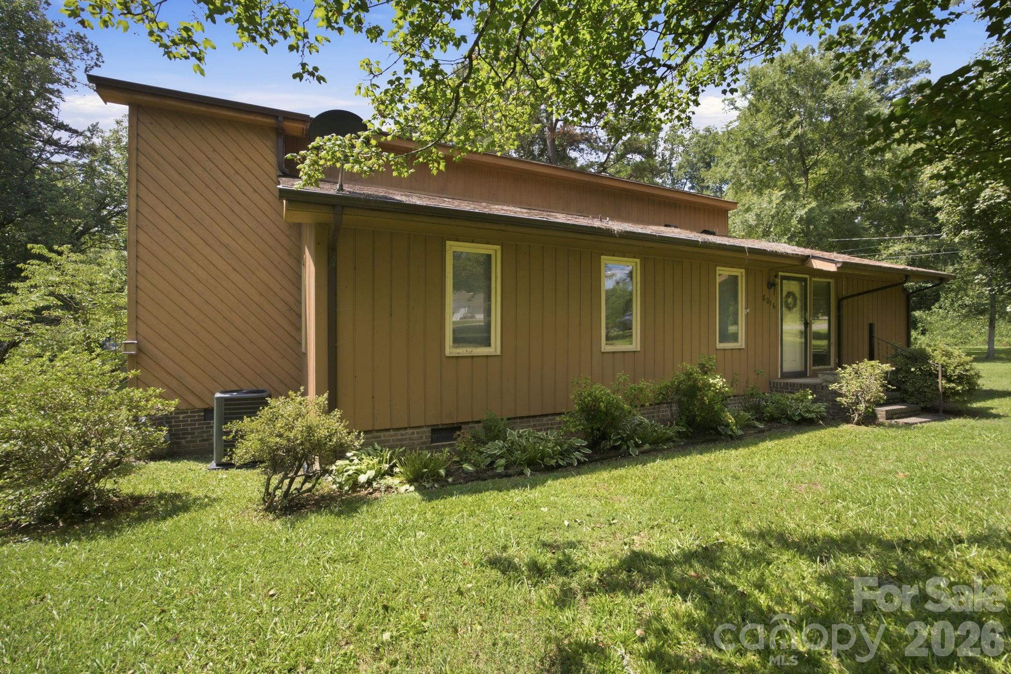 8016 Hedrick Circle — Huntersville
