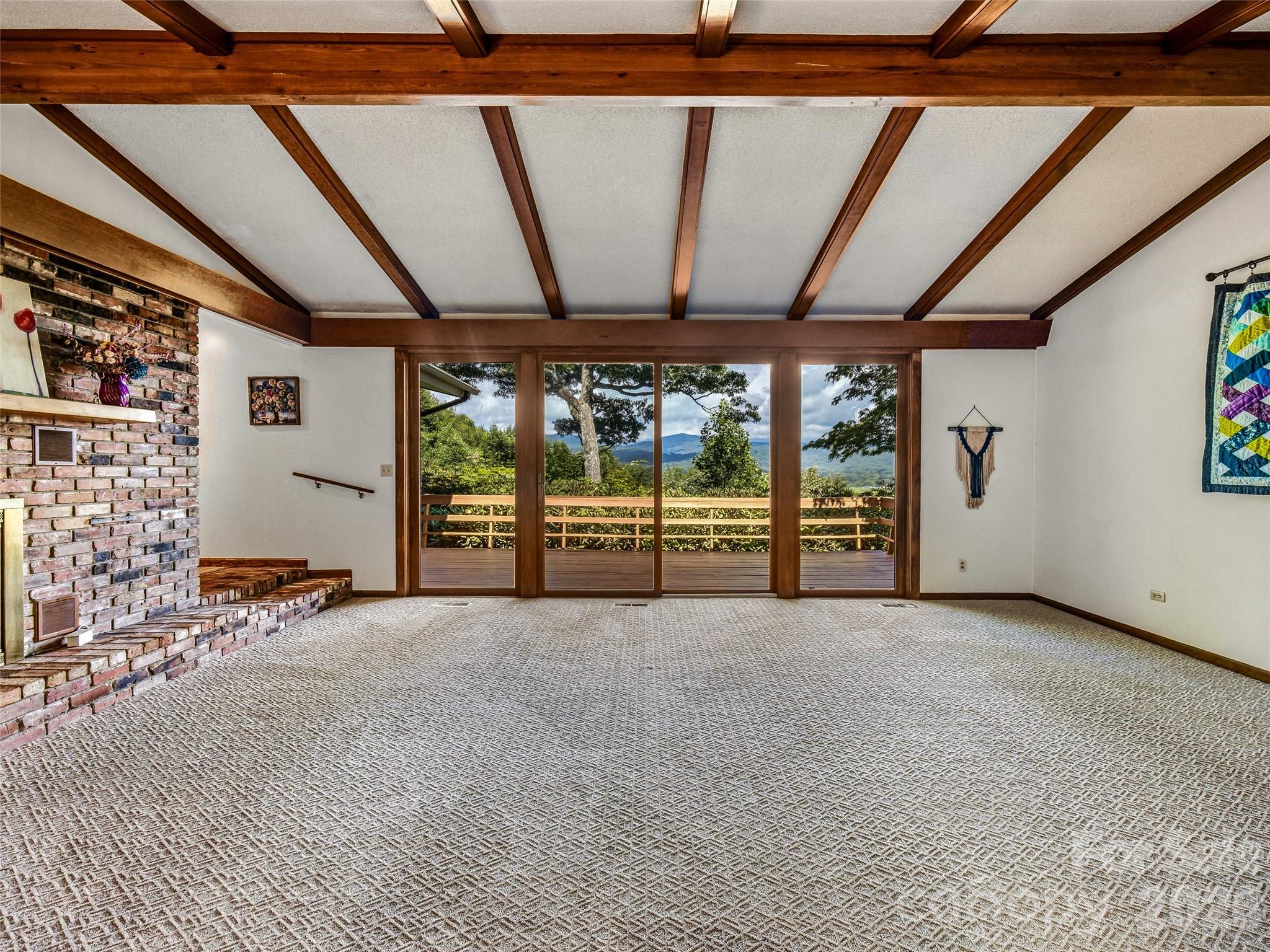 252 Middlemount Road — Pisgah Forest