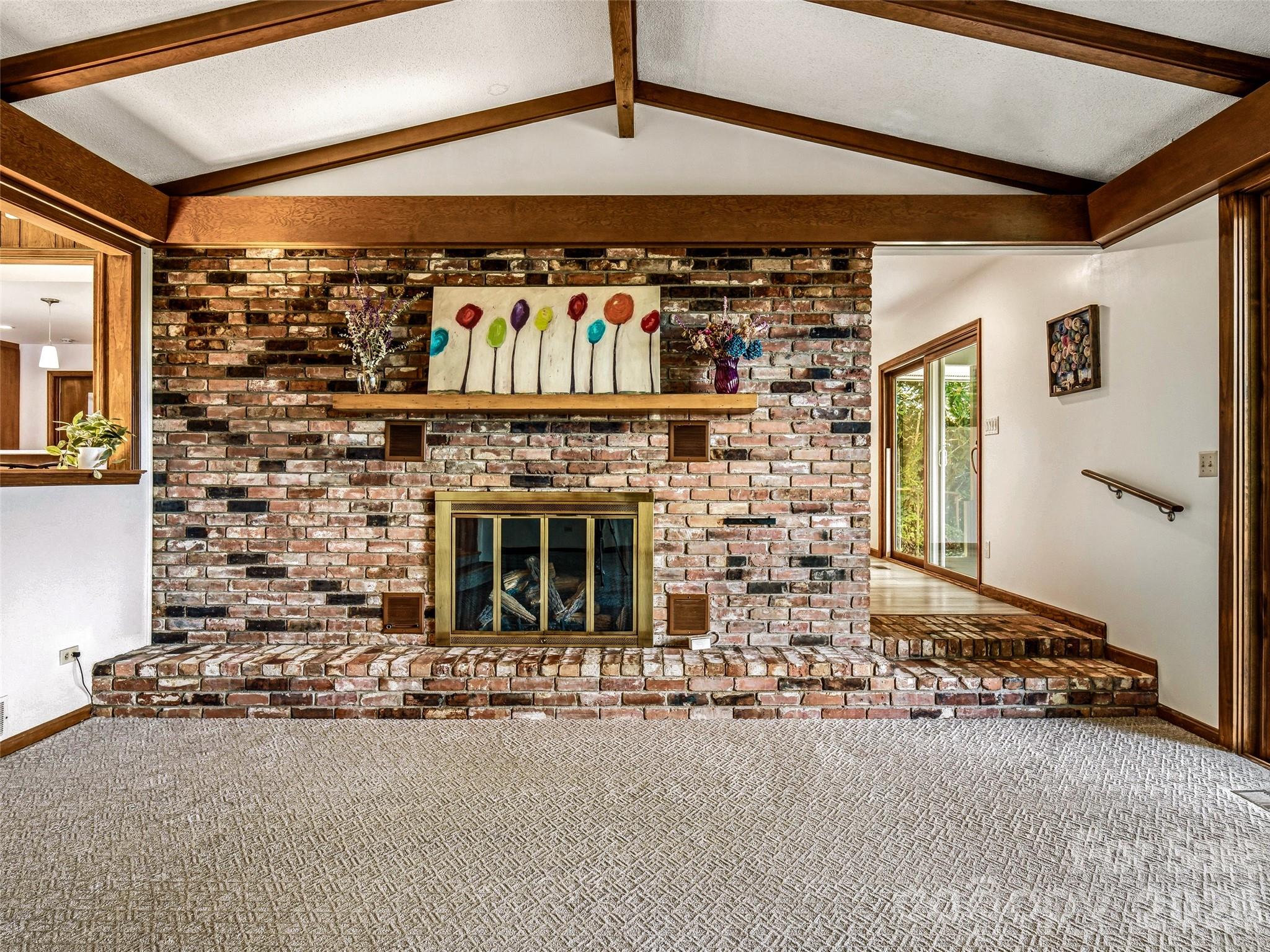252 Middlemount Road — Pisgah Forest