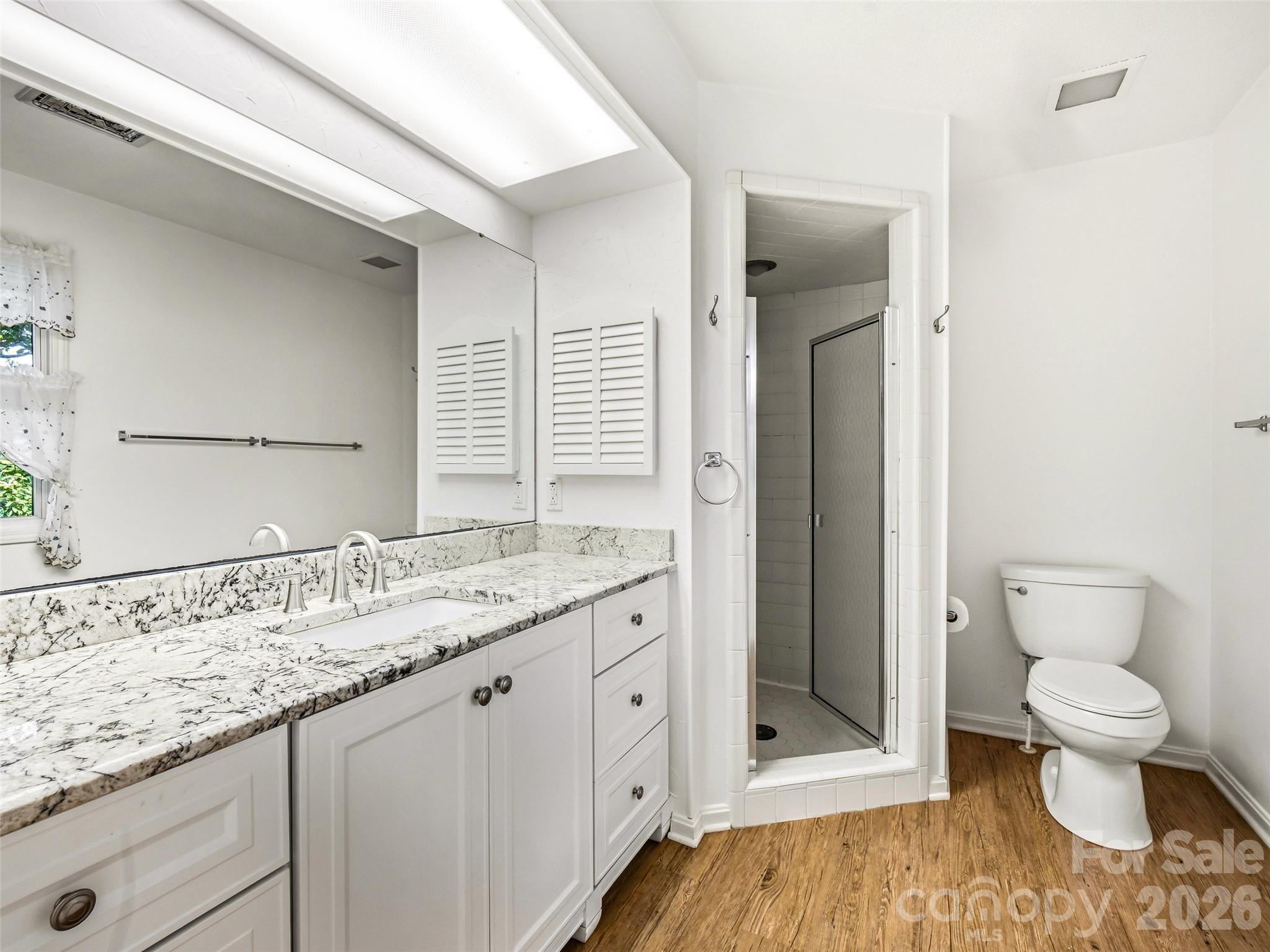 252 Middlemount Road — Pisgah Forest