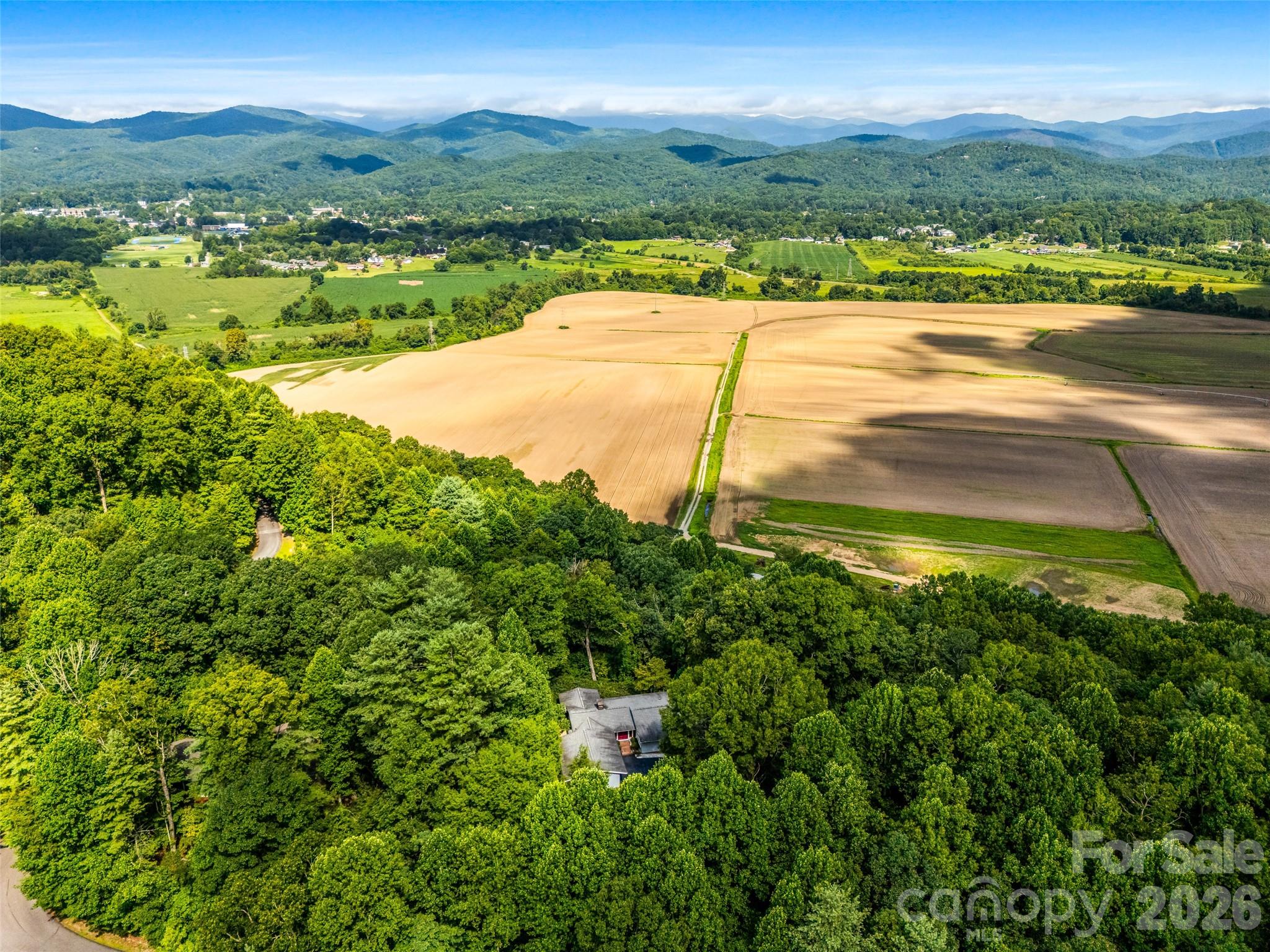 252 Middlemount Road — Pisgah Forest