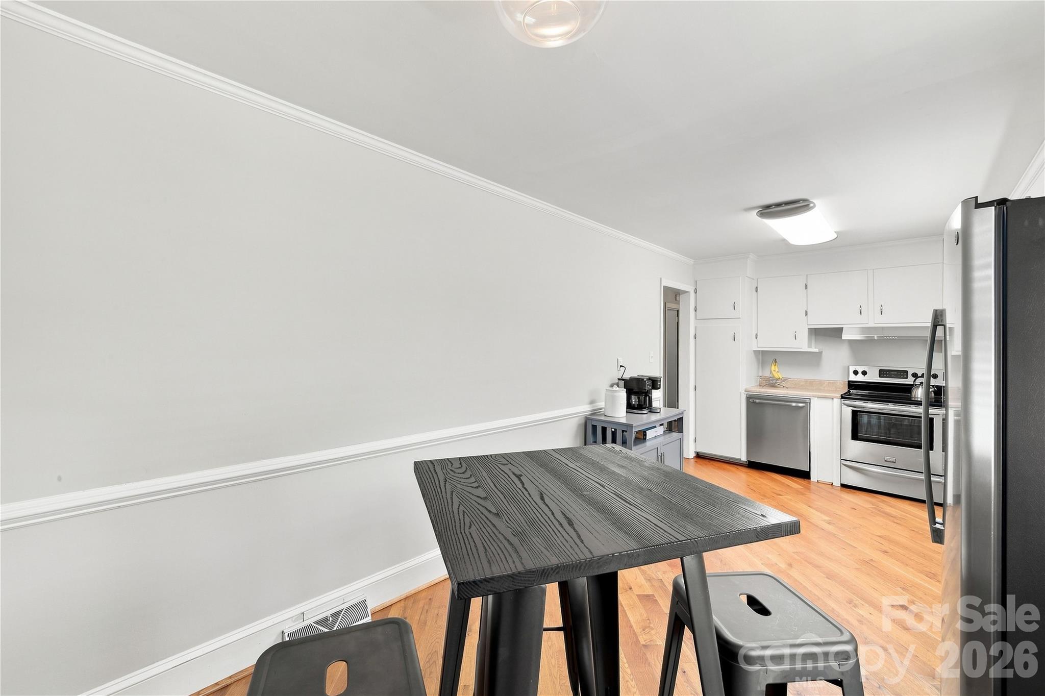 6142 King George Drive — Charlotte