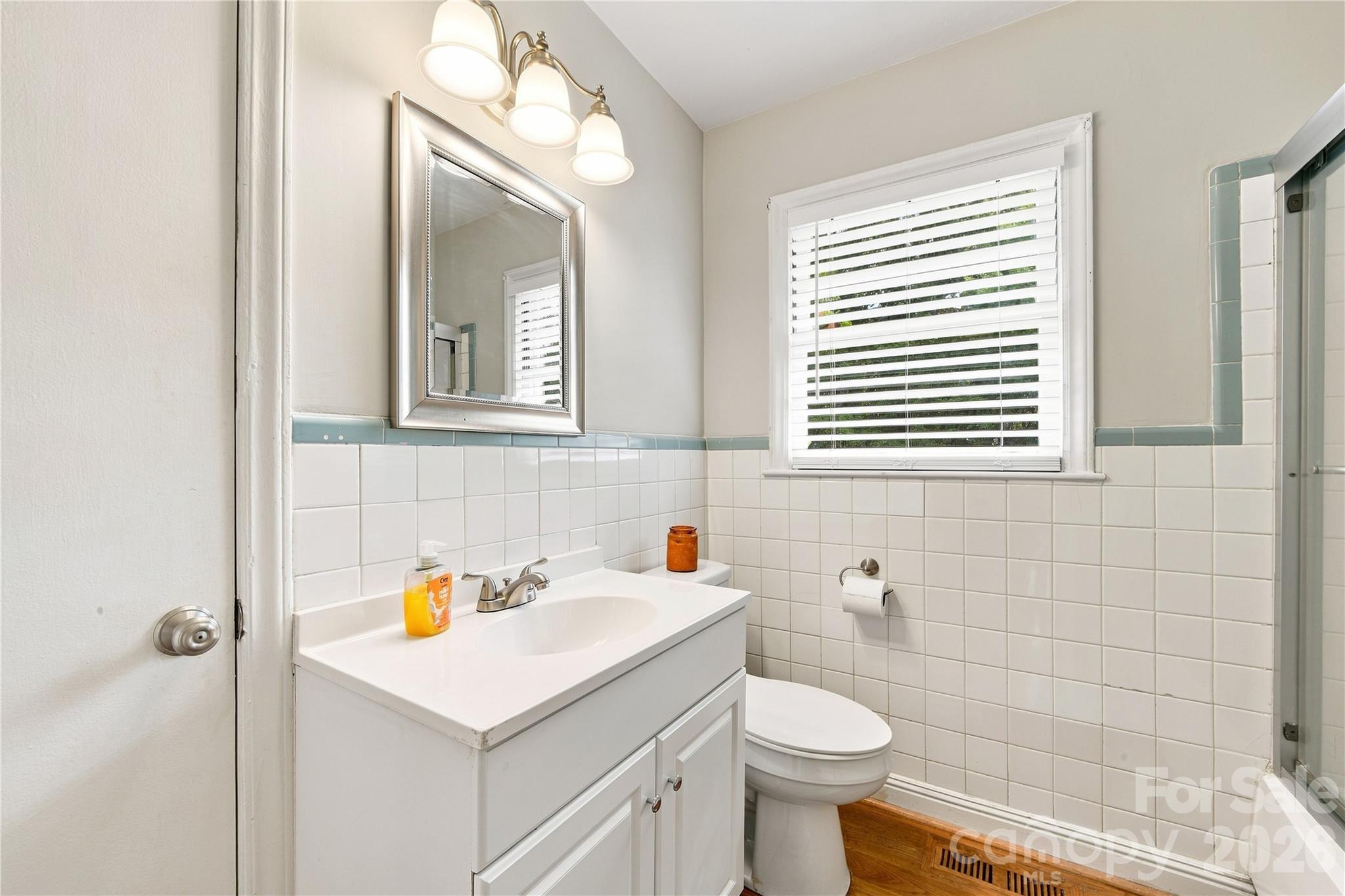 6142 King George Drive — Charlotte
