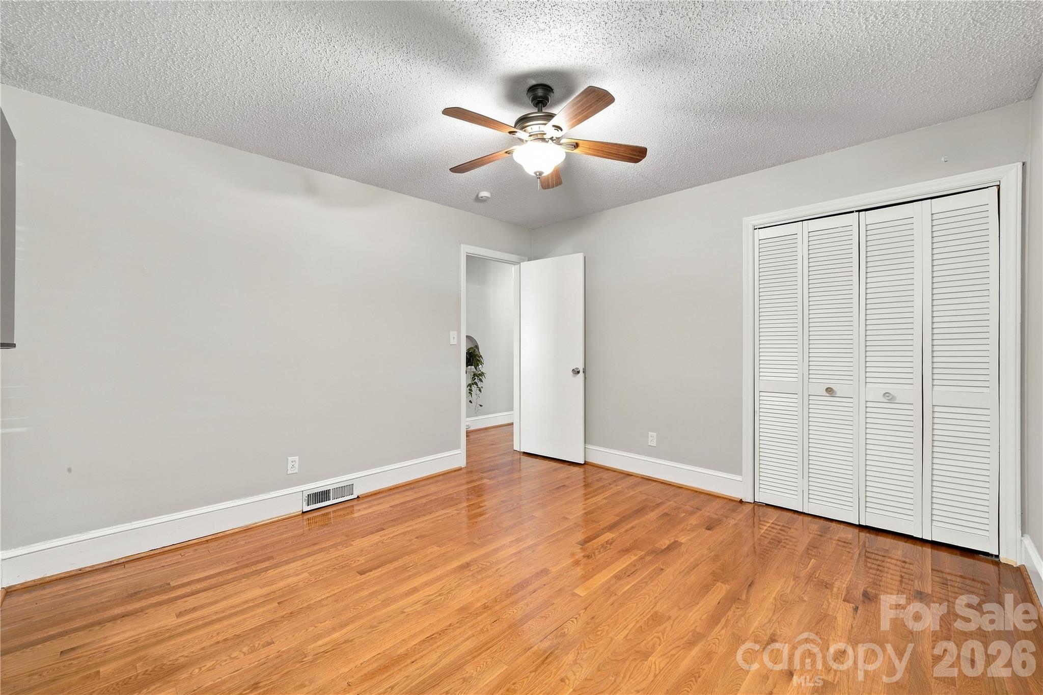 6142 King George Drive — Charlotte