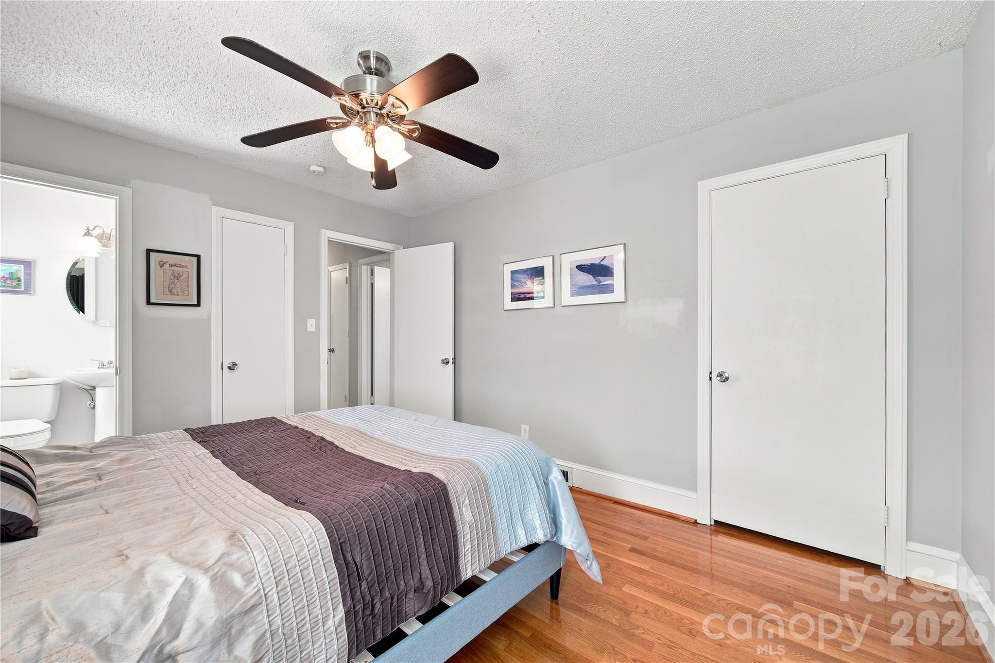 6142 King George Drive — Charlotte