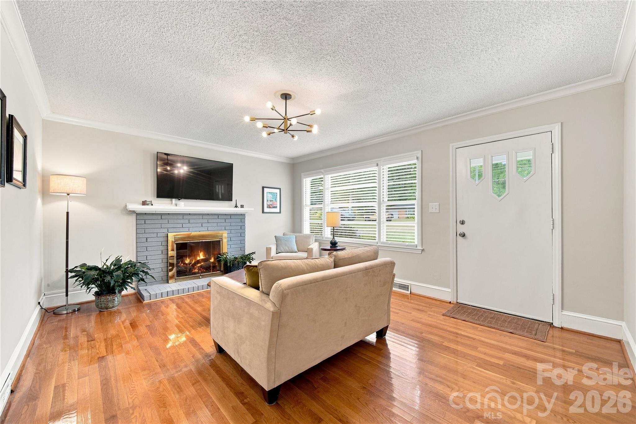 6142 King George Drive — Charlotte