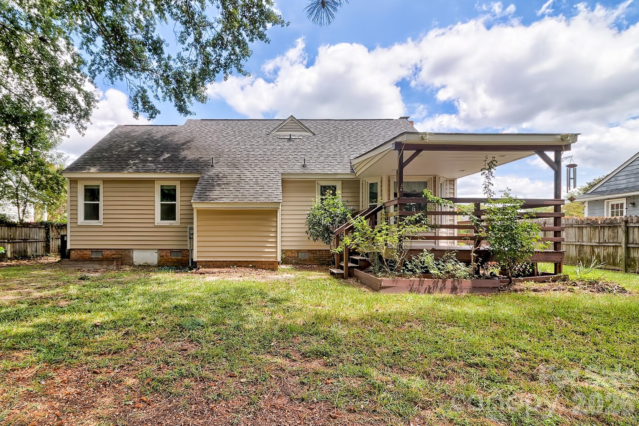 131 Santa Barbara Court — West Columbia