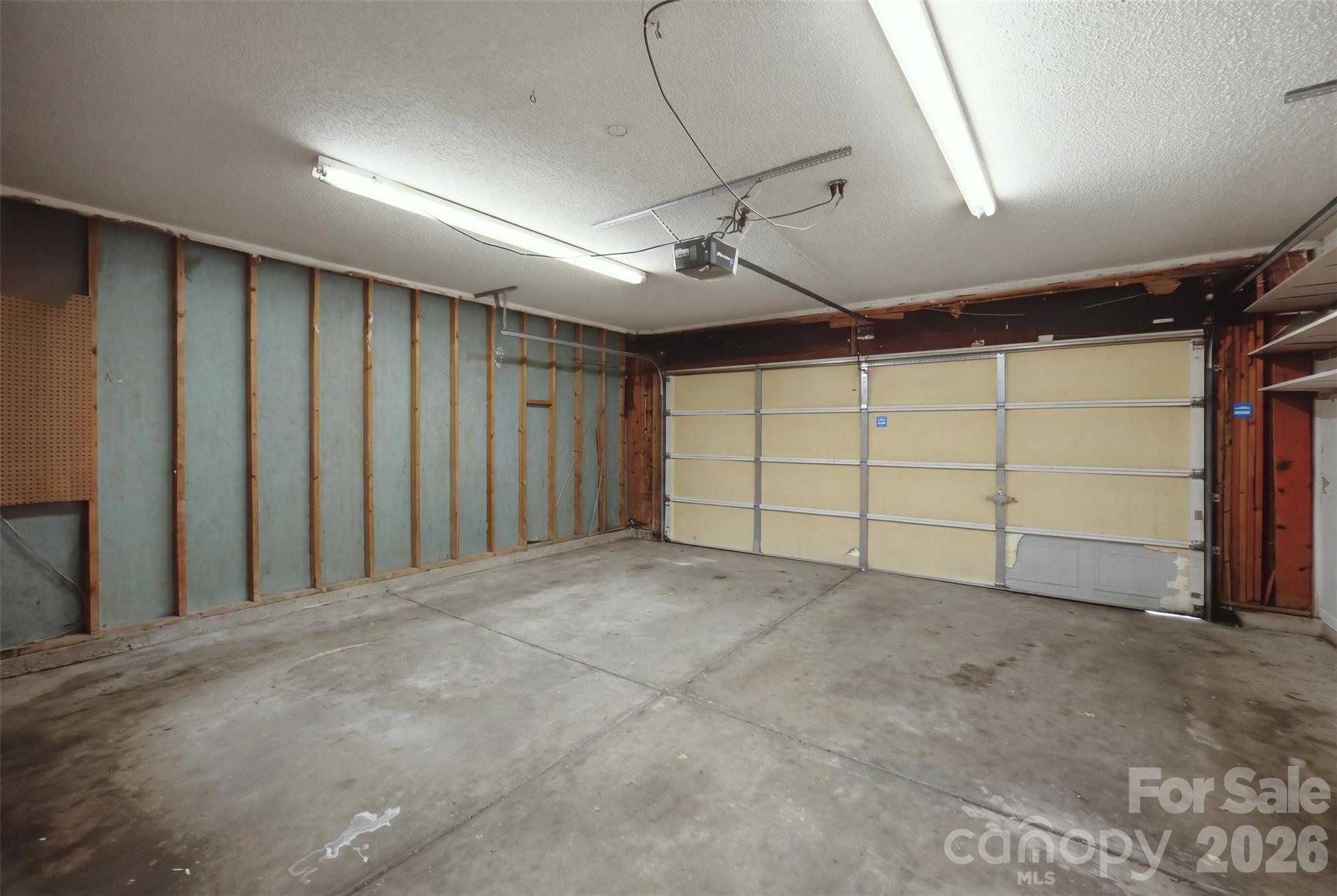 109 Clairwood Drive — Mount Holly