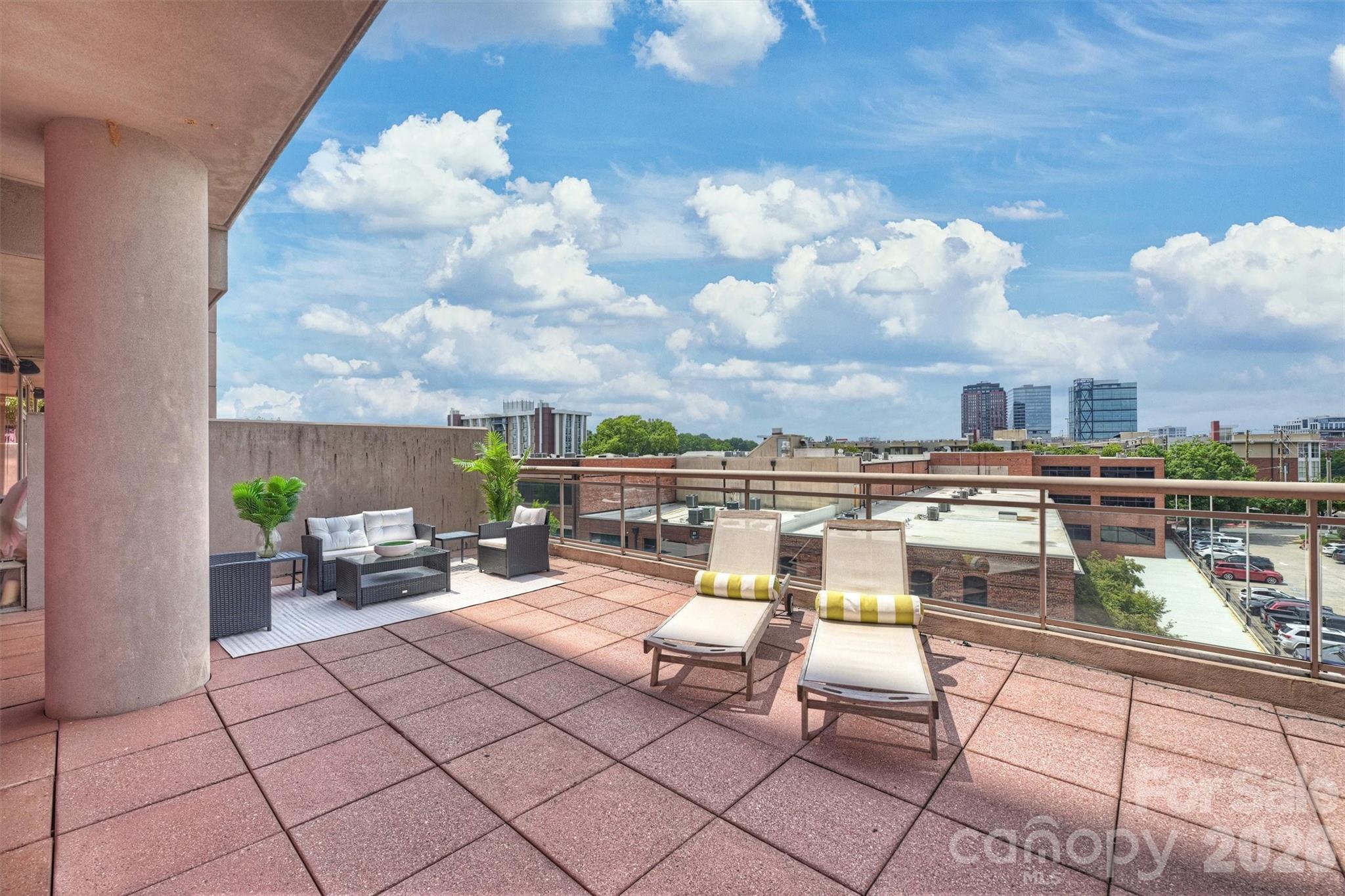 315 Arlington Avenue #504 — Charlotte