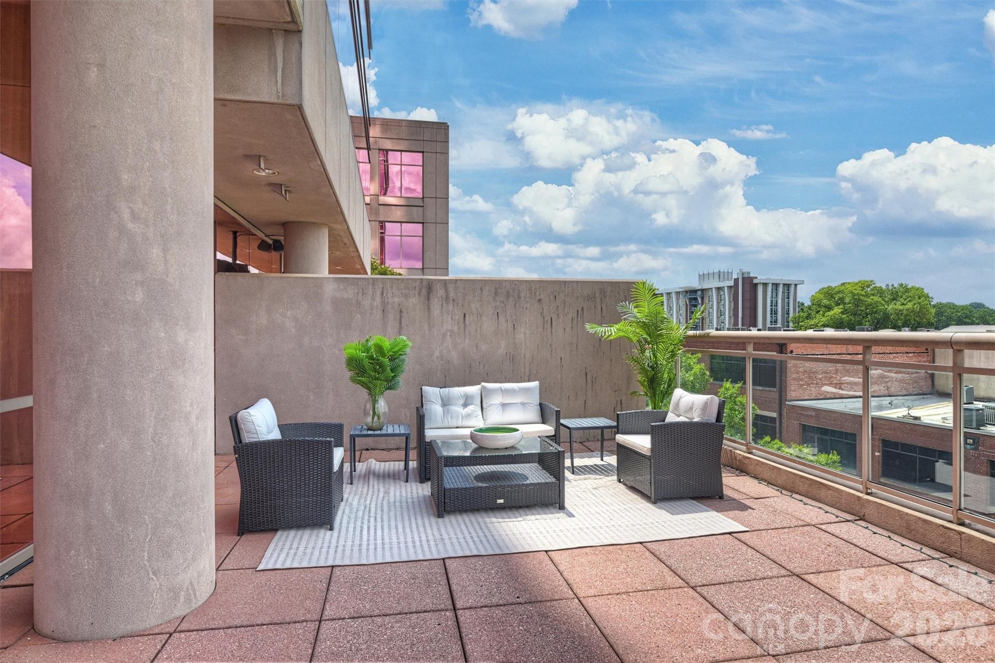 315 Arlington Avenue #504 — Charlotte