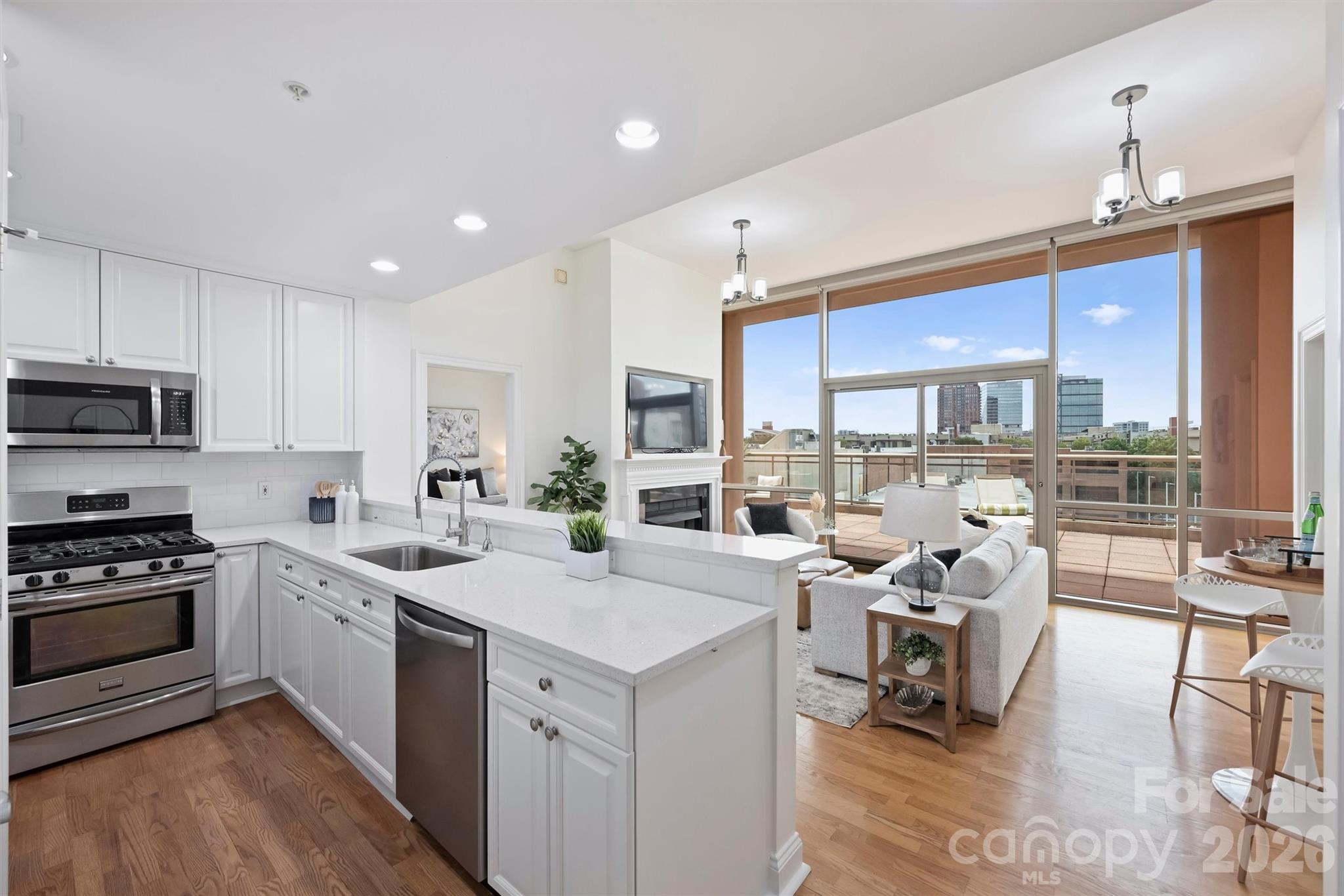 315 Arlington Avenue #504 — Charlotte