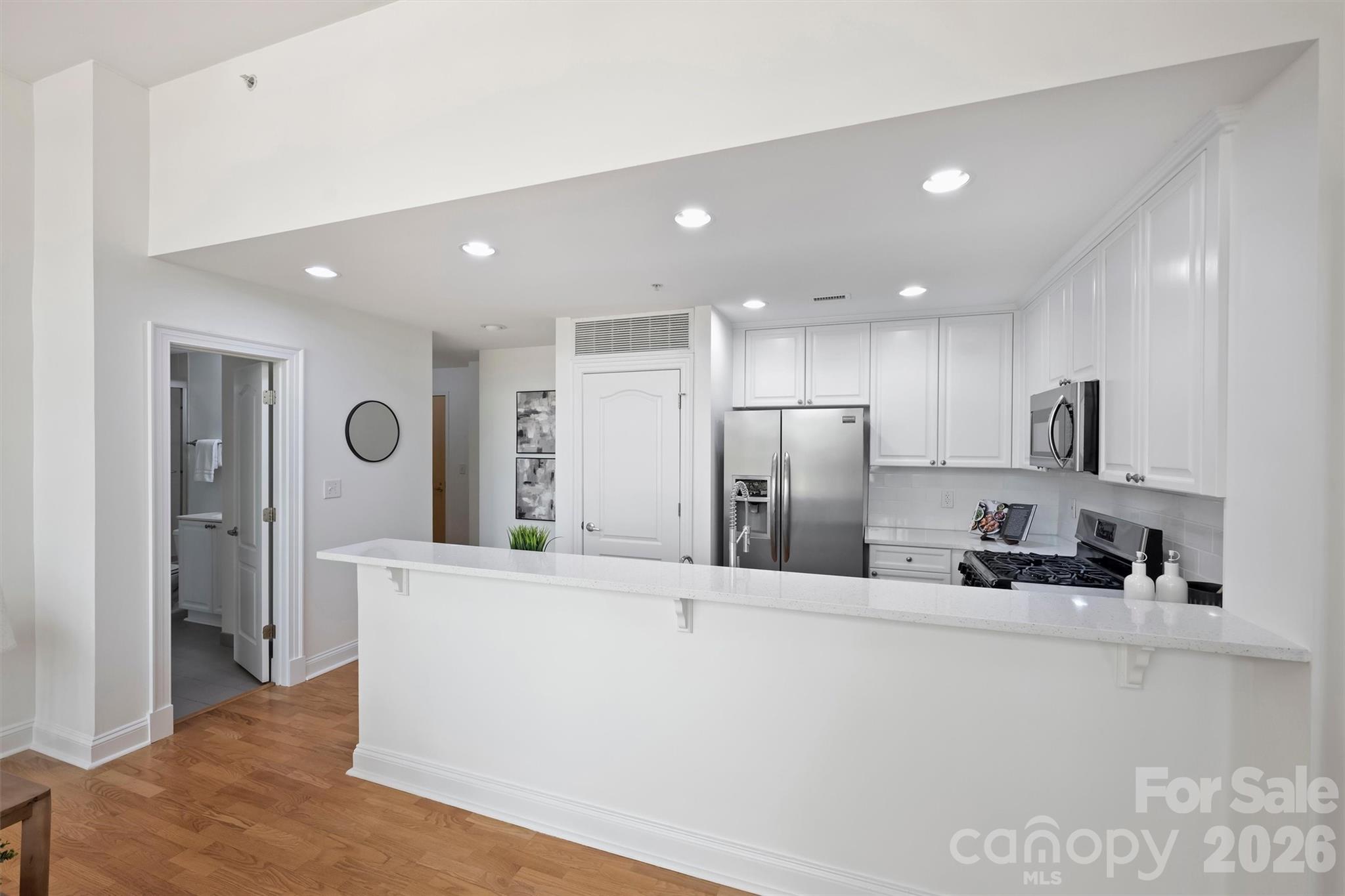315 Arlington Avenue #504 — Charlotte