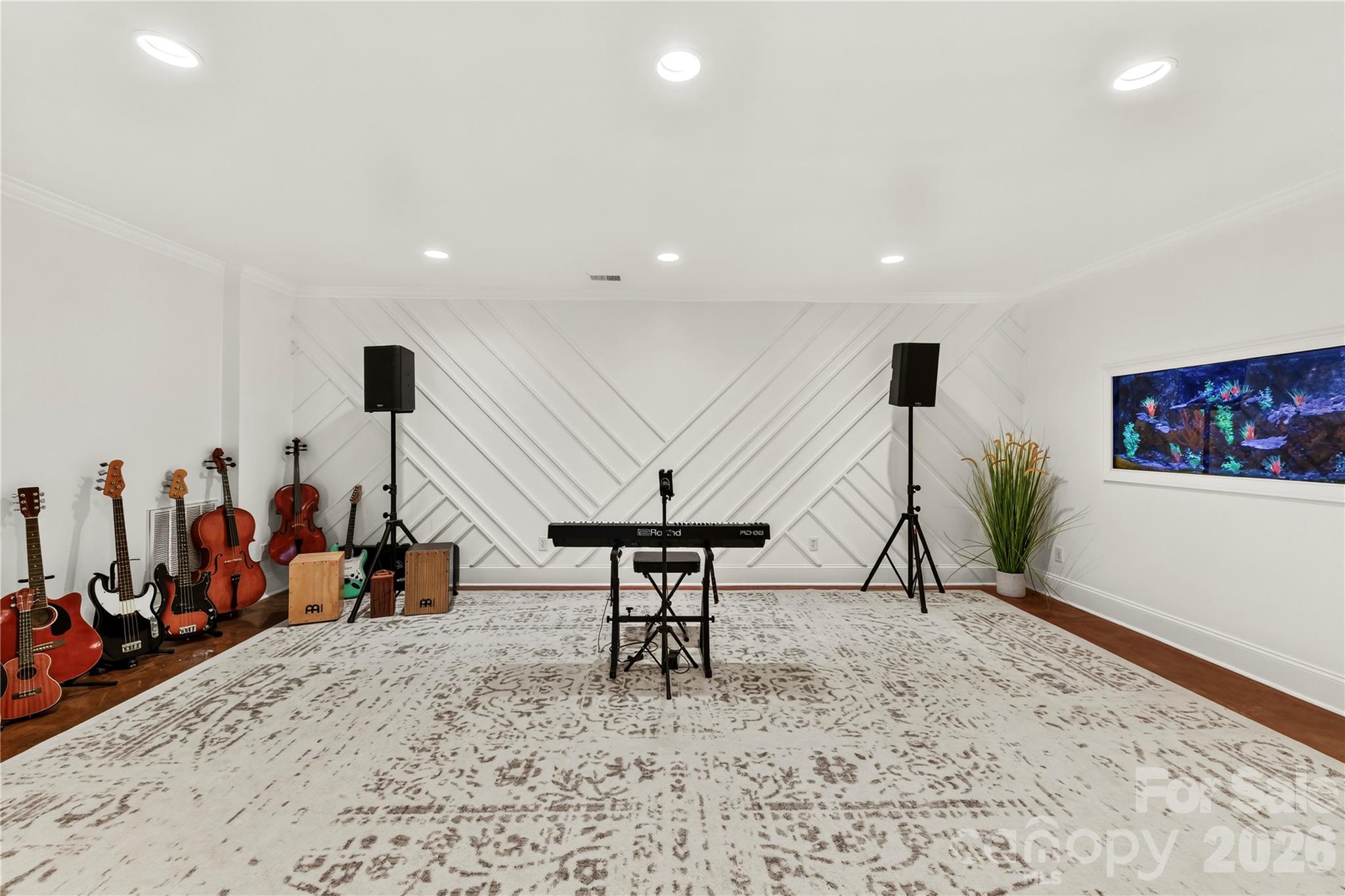 7275 Flowes Store Road — Concord