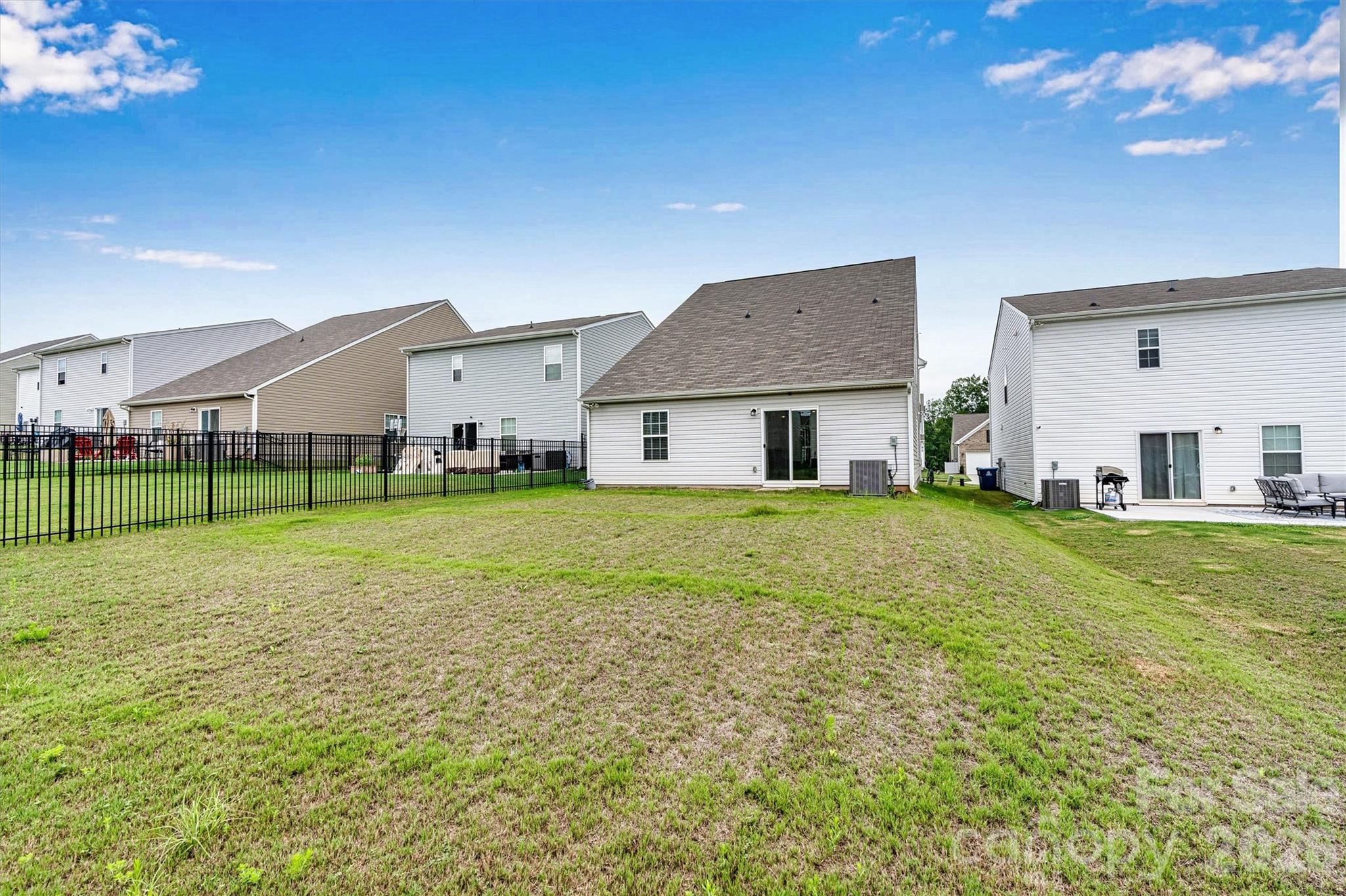 2913 Legacy Ridge Lane — Catawba