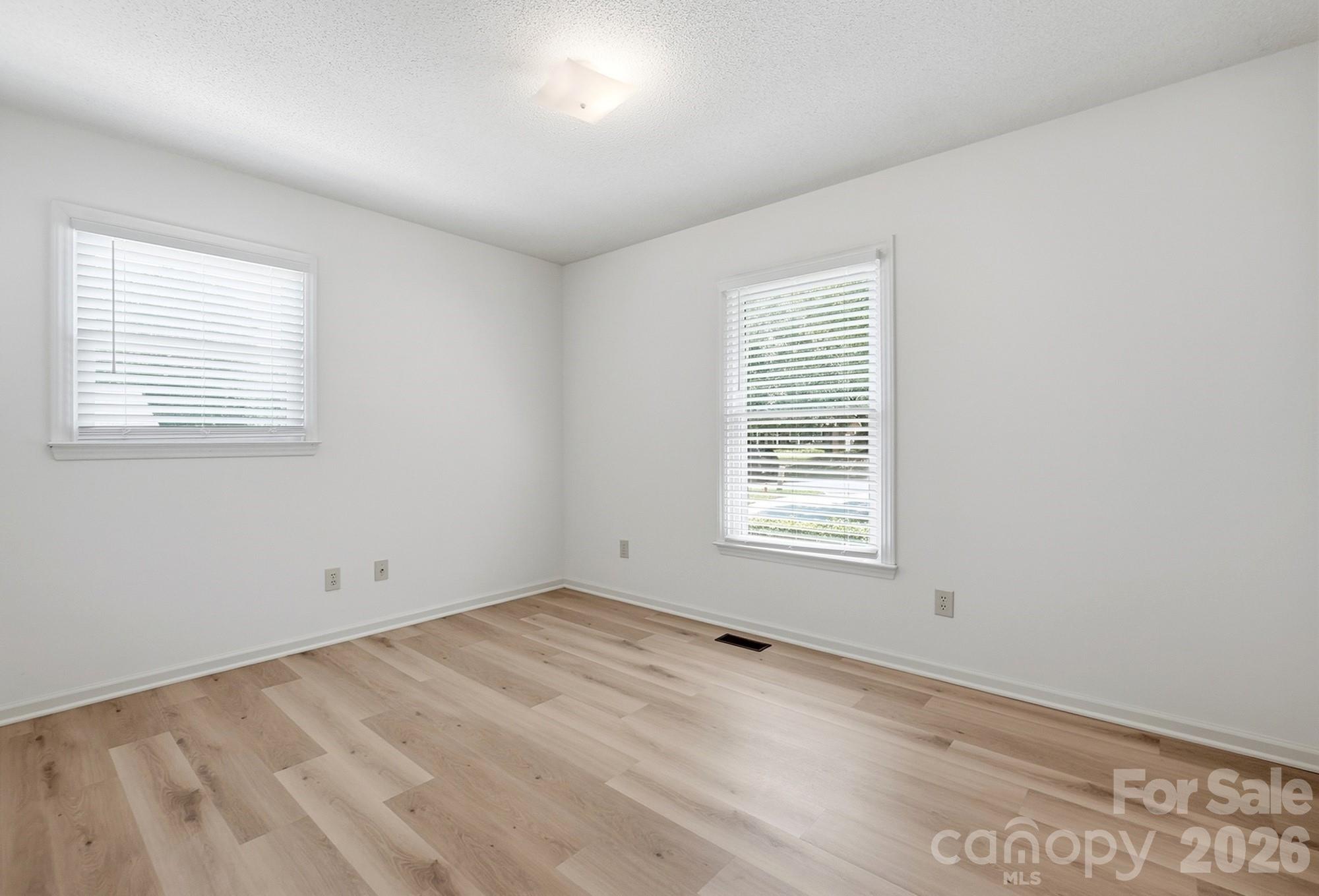 2050 Brownstone Court — Gastonia