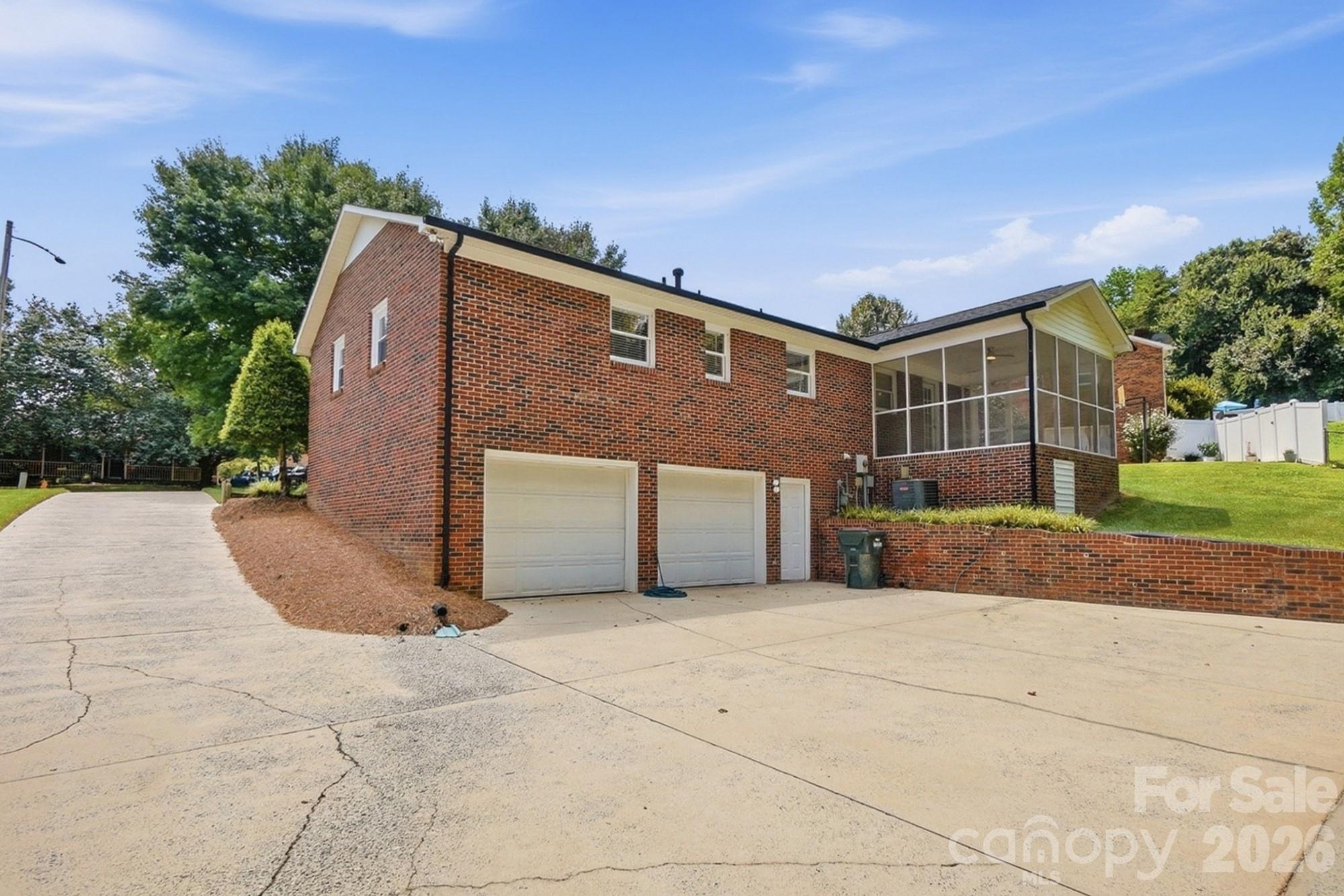 2050 Brownstone Court — Gastonia